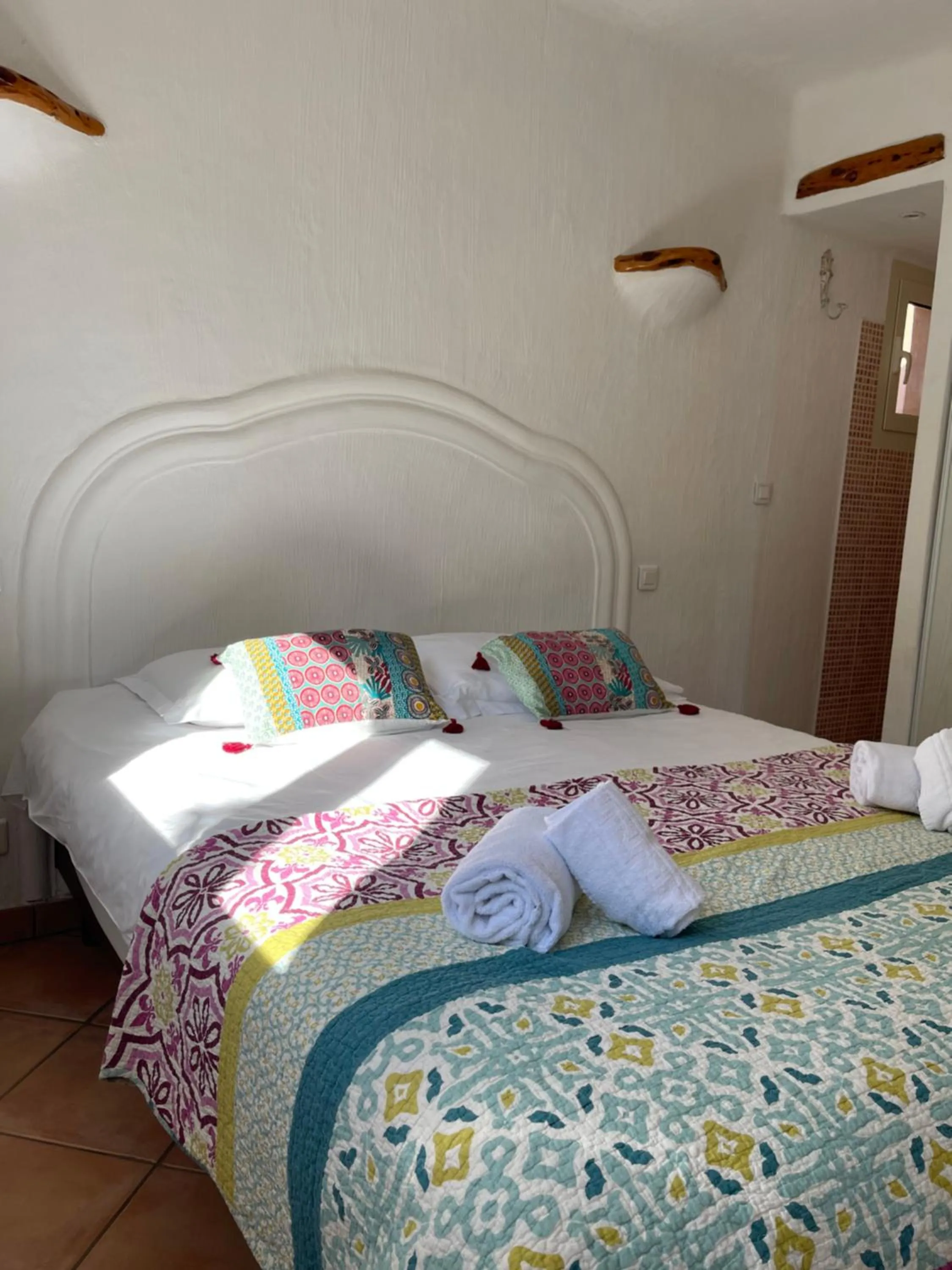 Photo of the whole room, Bed in Résidence U Pirellu