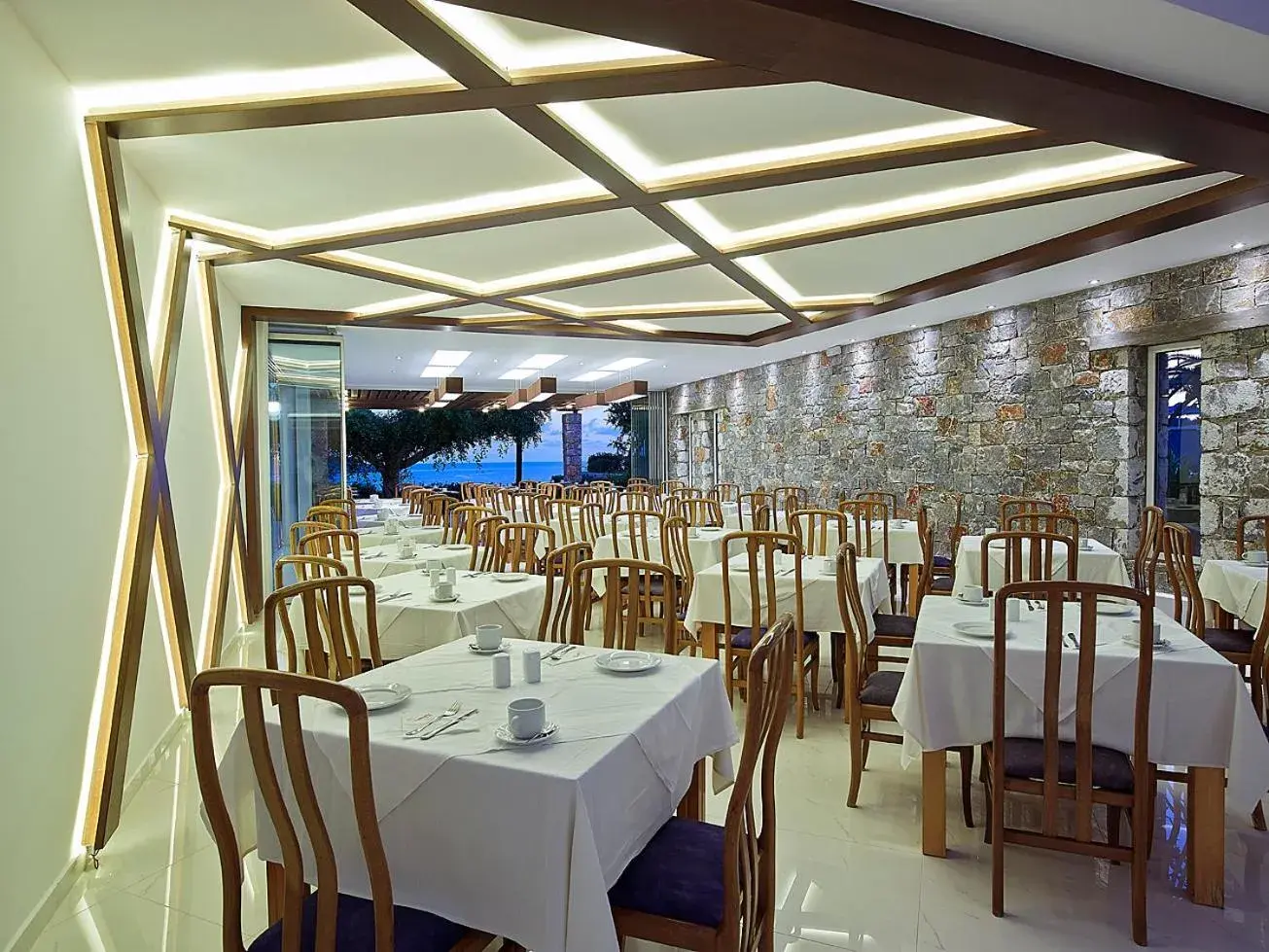 Restaurant/places to eat in Eleftheria Hotel Restaurant/places to eat in Eleftheria Hotel