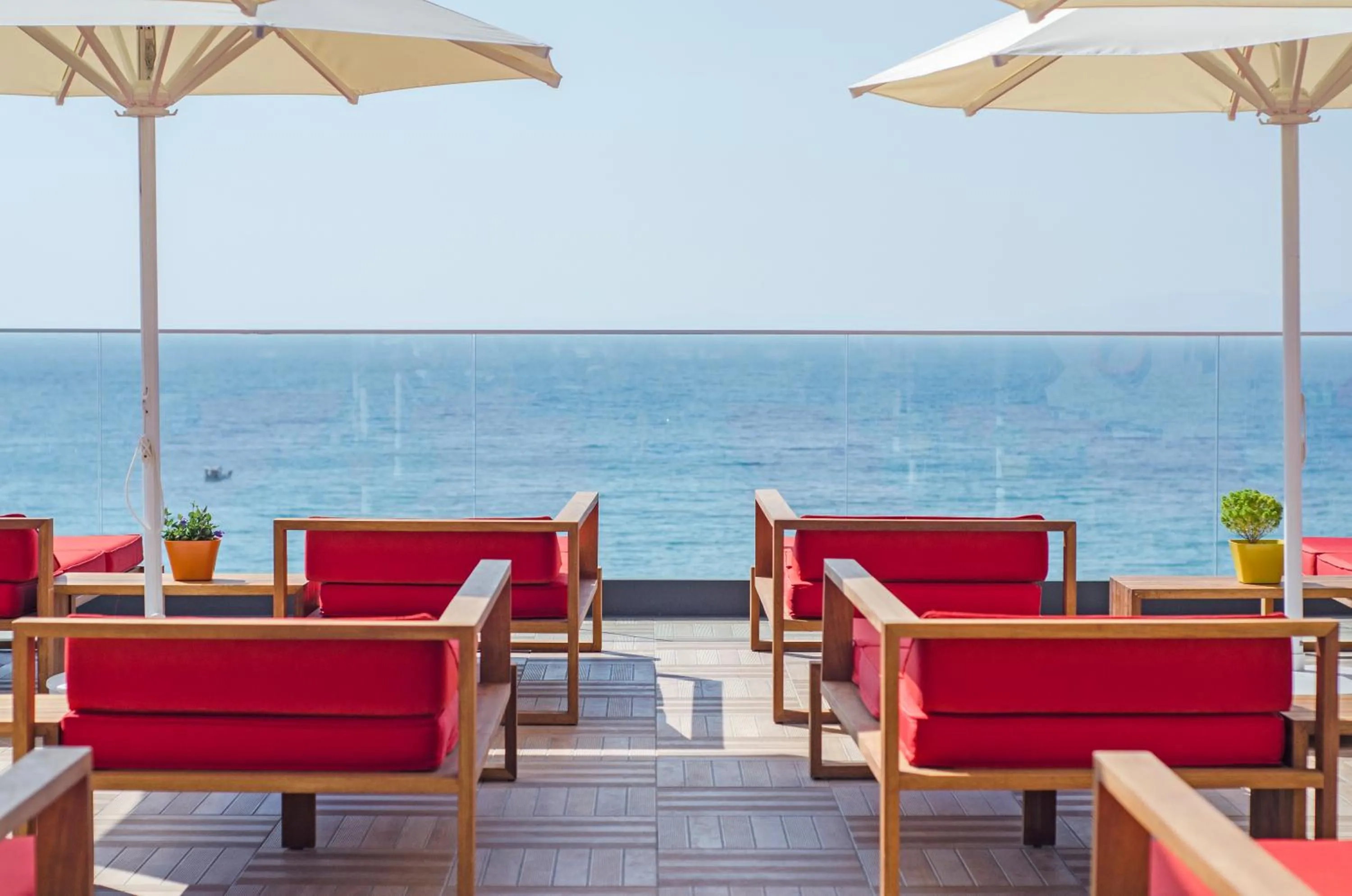 Swimming pool in Ilayda Avantgarde Hotel