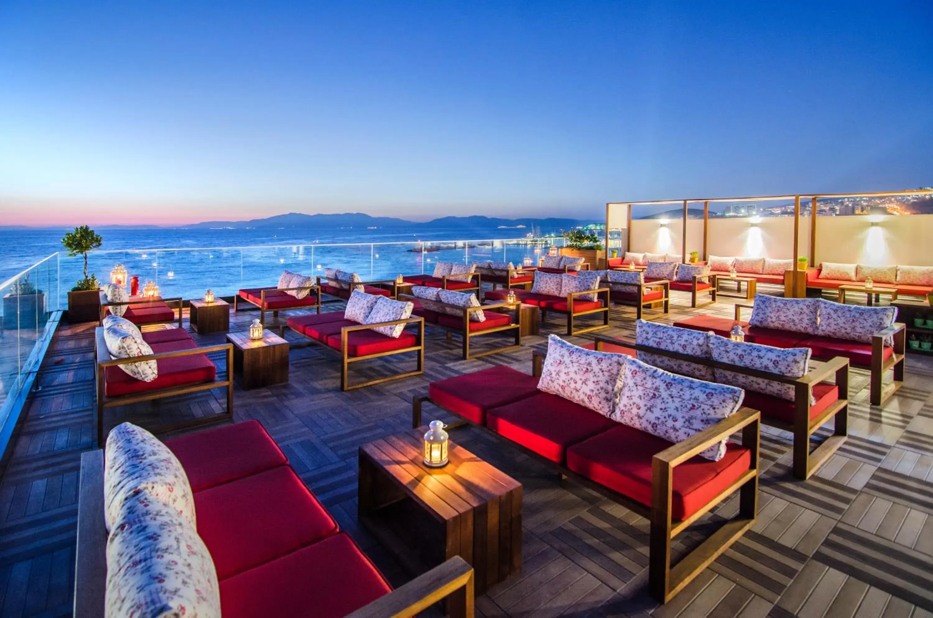 Swimming pool in Ilayda Avantgarde Hotel Swimming pool in Ilayda Avantgarde Hotel