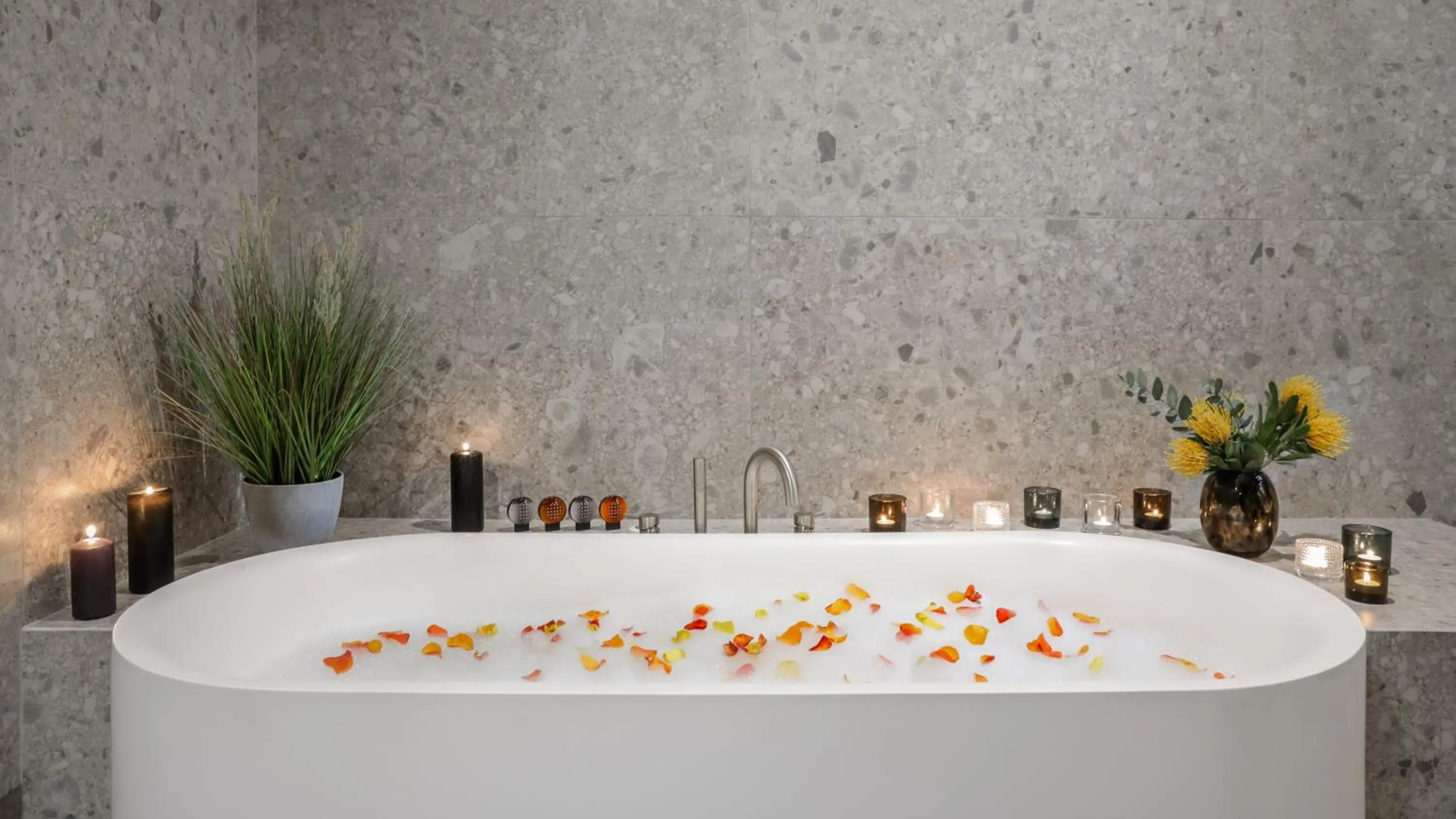 Bath in Clouds Estate