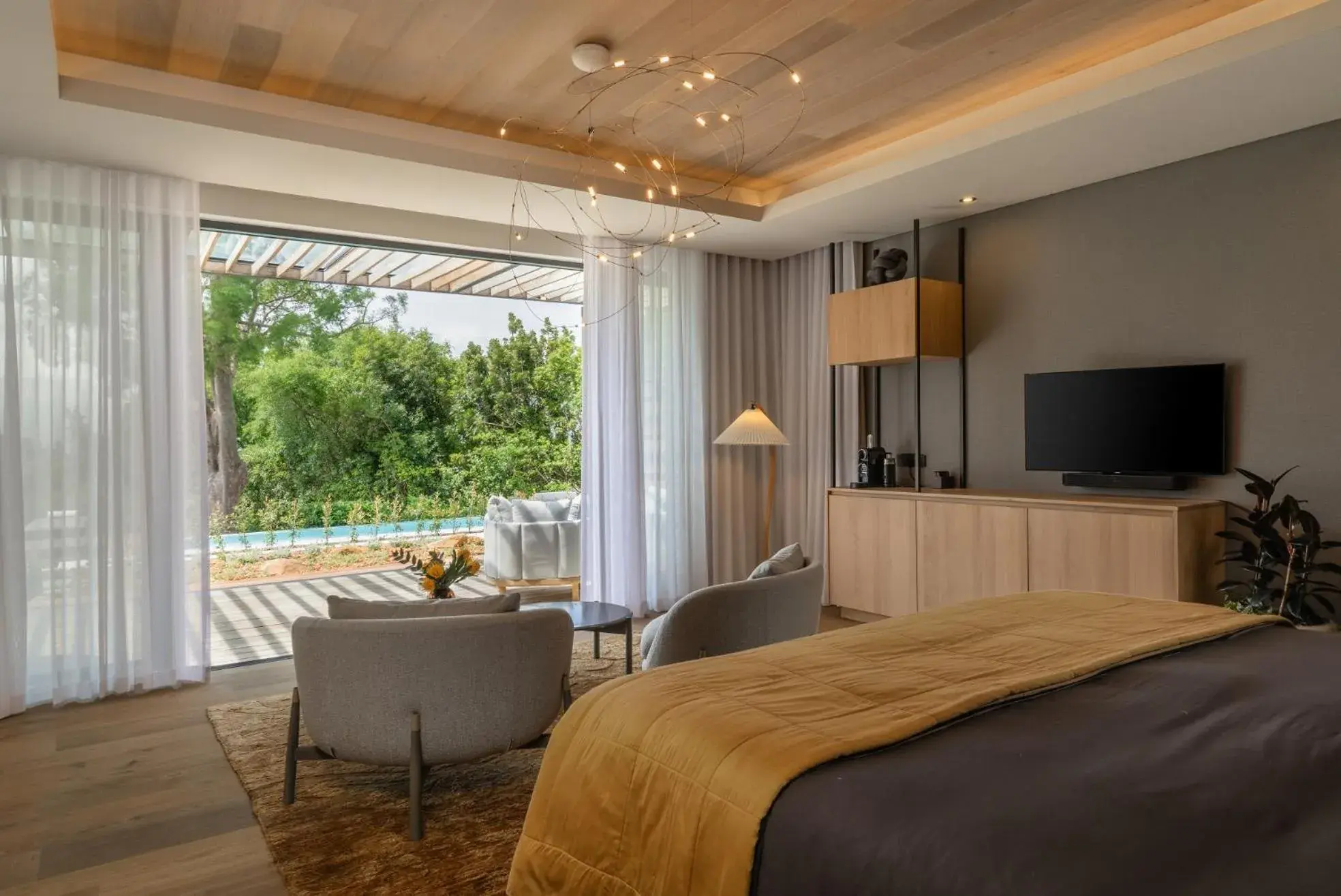 Photo of the whole room, Bed in Clouds Estate Photo of the whole room, Bed in Clouds Estate