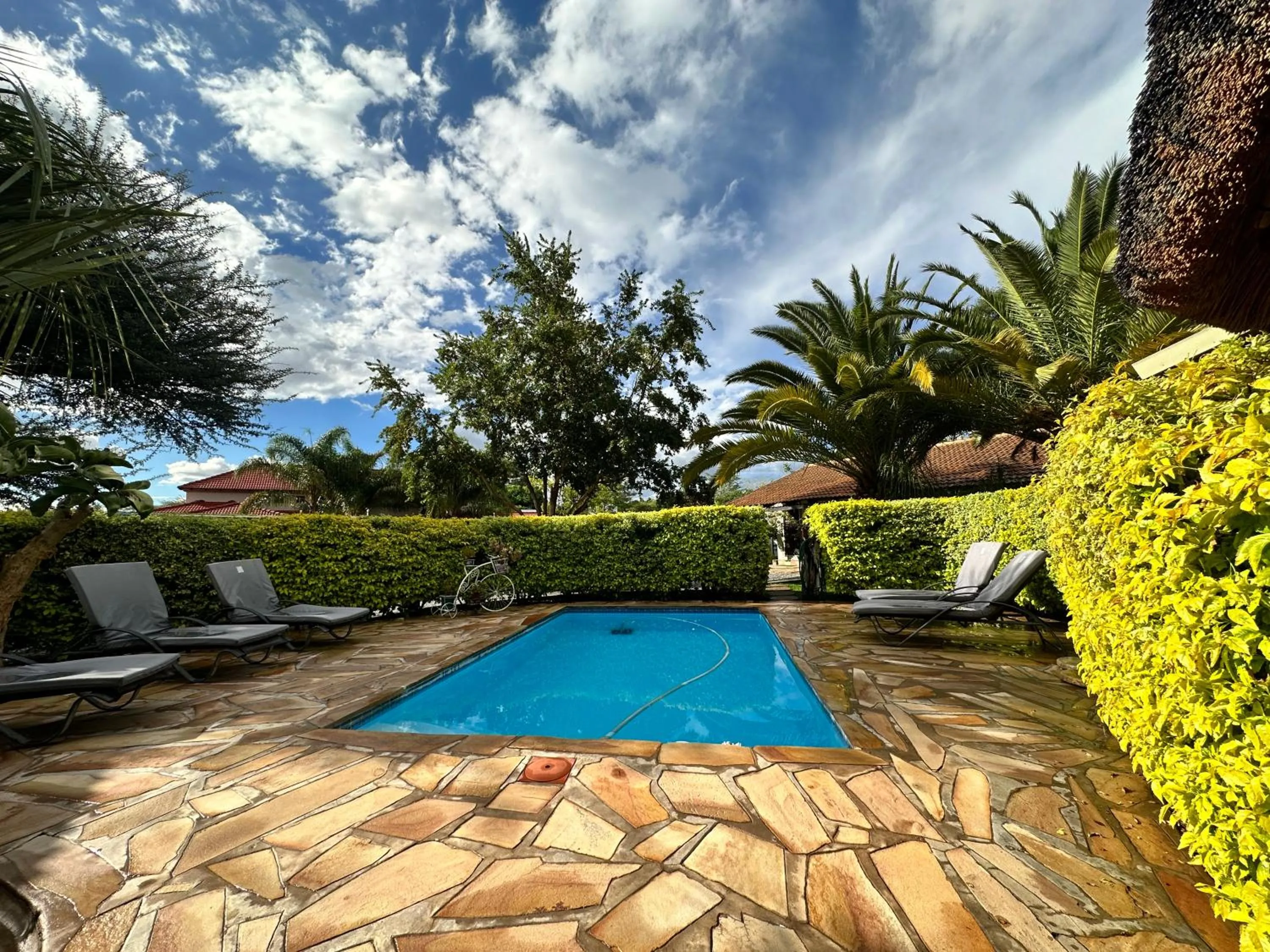 Swimming pool in Kamaku Guesthouse cc