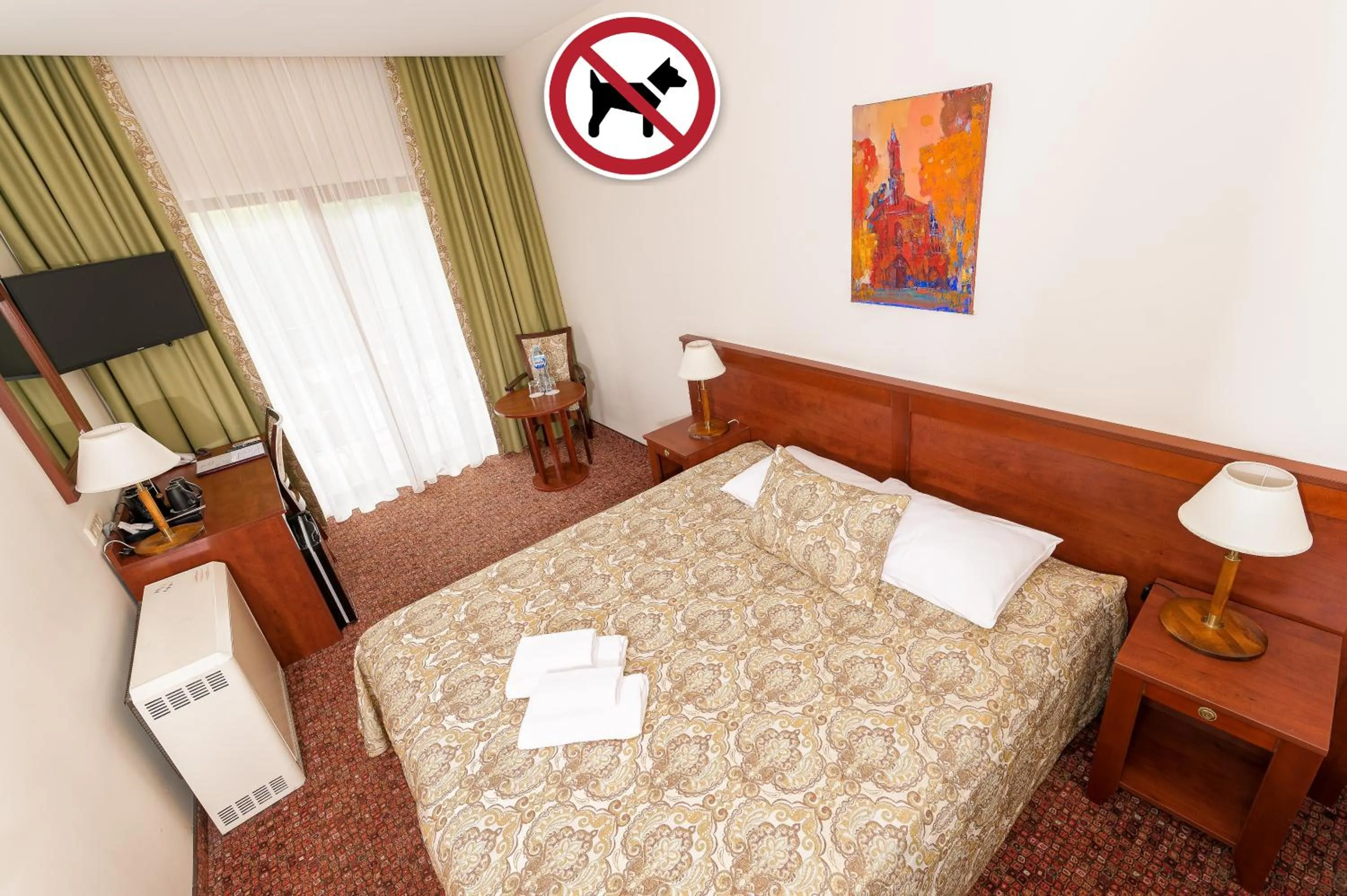 Bedroom, Bed in Regina