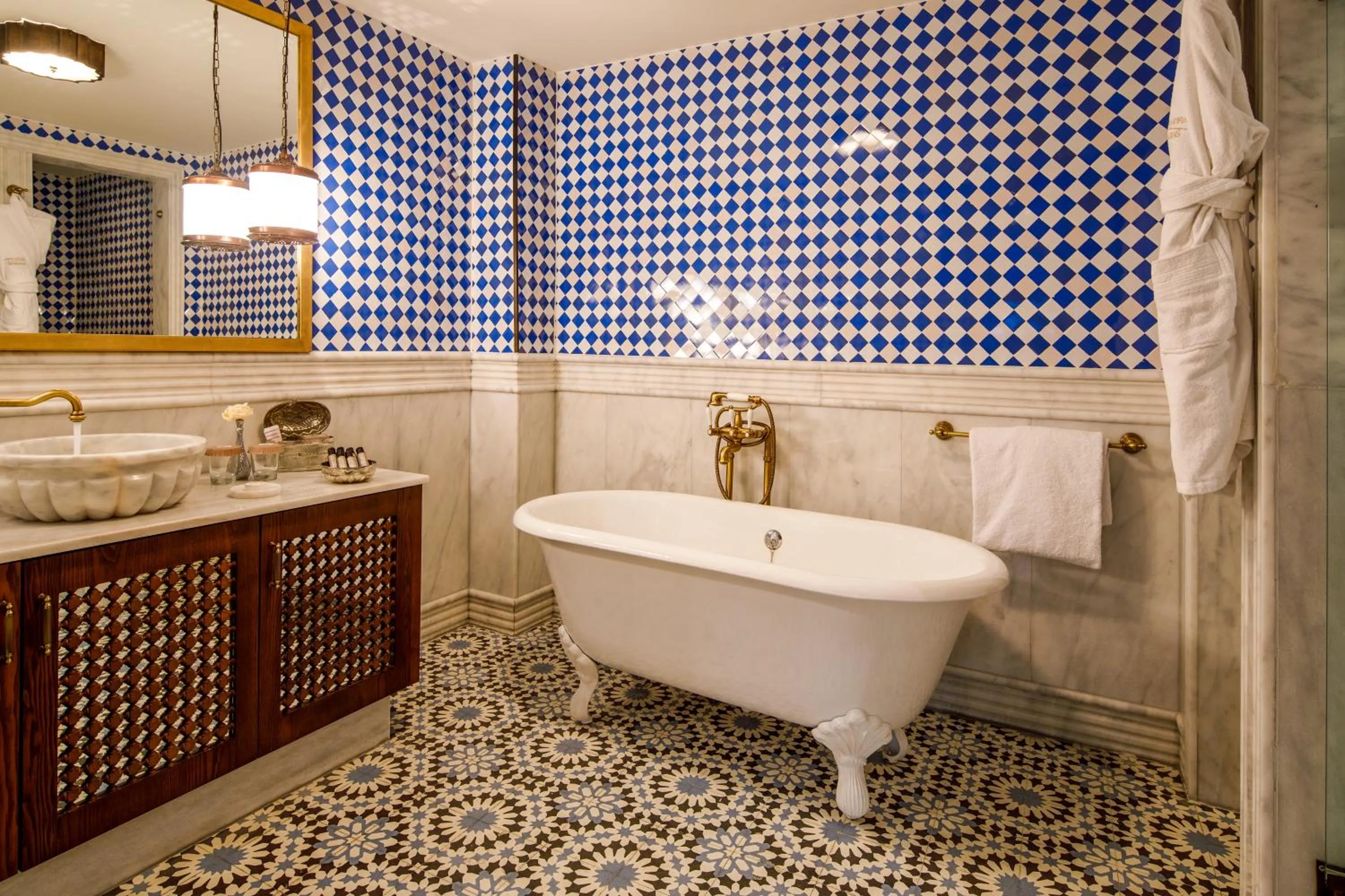 Bathroom in Hagia Sofia Mansions Istanbul, Curio Collection by Hilton