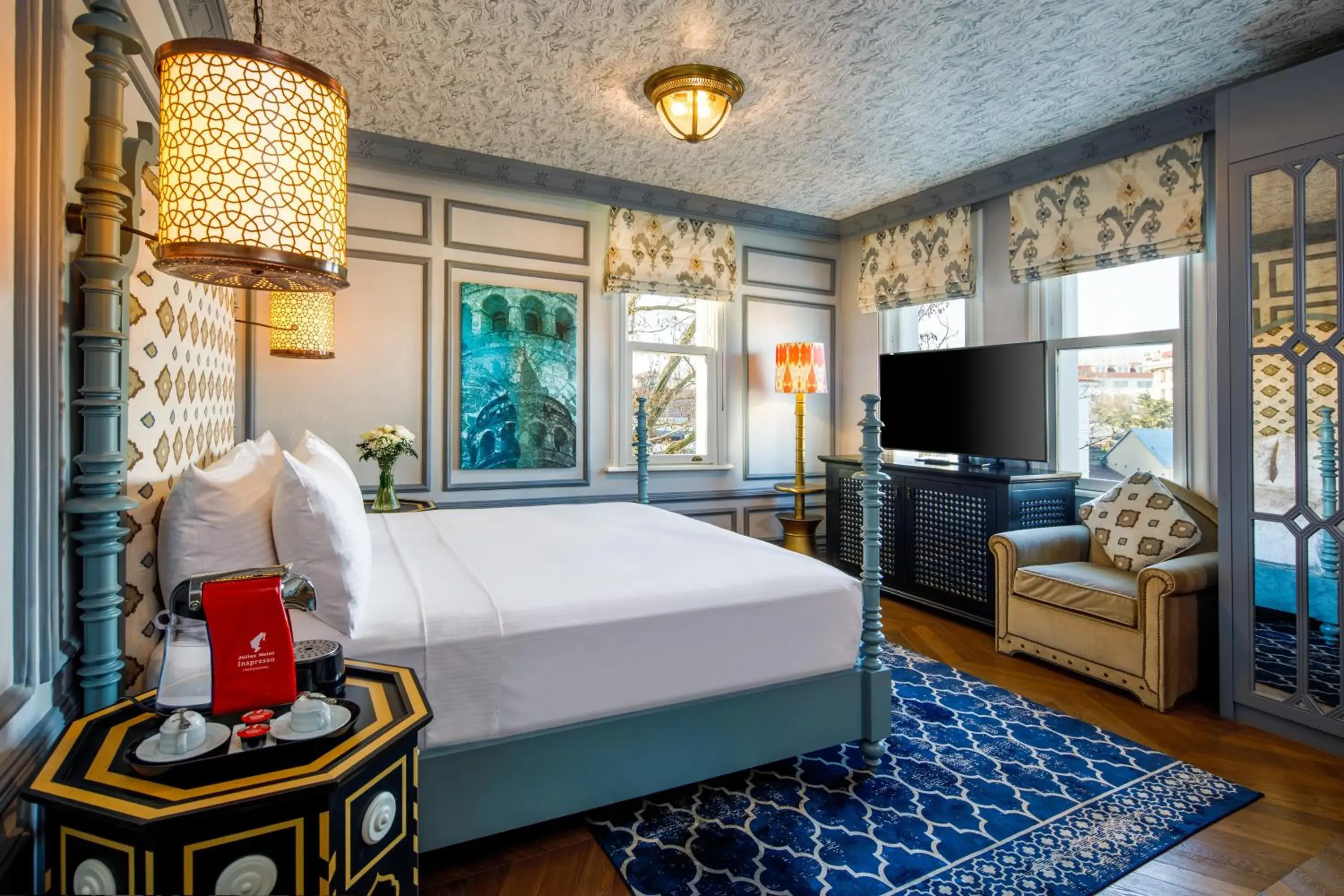 TV and multimedia, Bed in Hagia Sofia Mansions Istanbul, Curio Collection by Hilton TV and multimedia, Bed in Hagia Sofia Mansions Istanbul, Curio Collection by Hilton