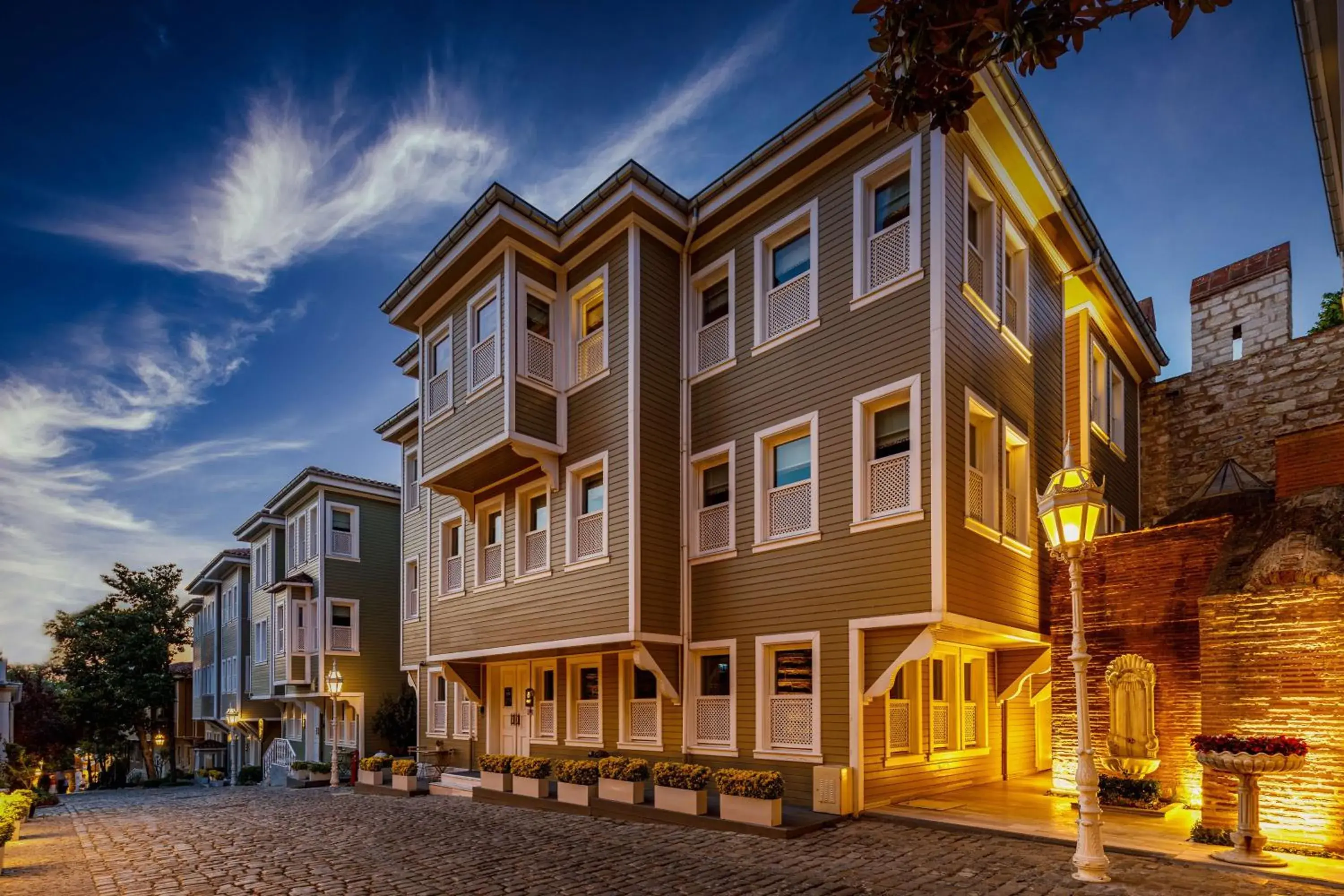 Property building in Hagia Sofia Mansions Istanbul, Curio Collection by Hilton Property building in Hagia Sofia Mansions Istanbul, Curio Collection by Hilton