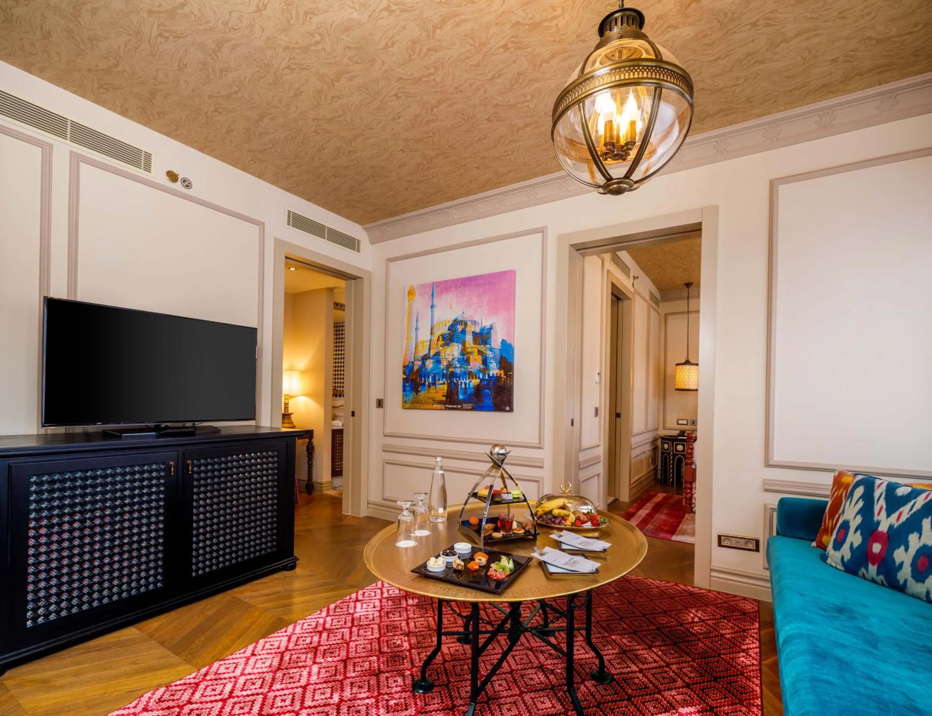 Living room in Hagia Sofia Mansions Istanbul, Curio Collection by Hilton