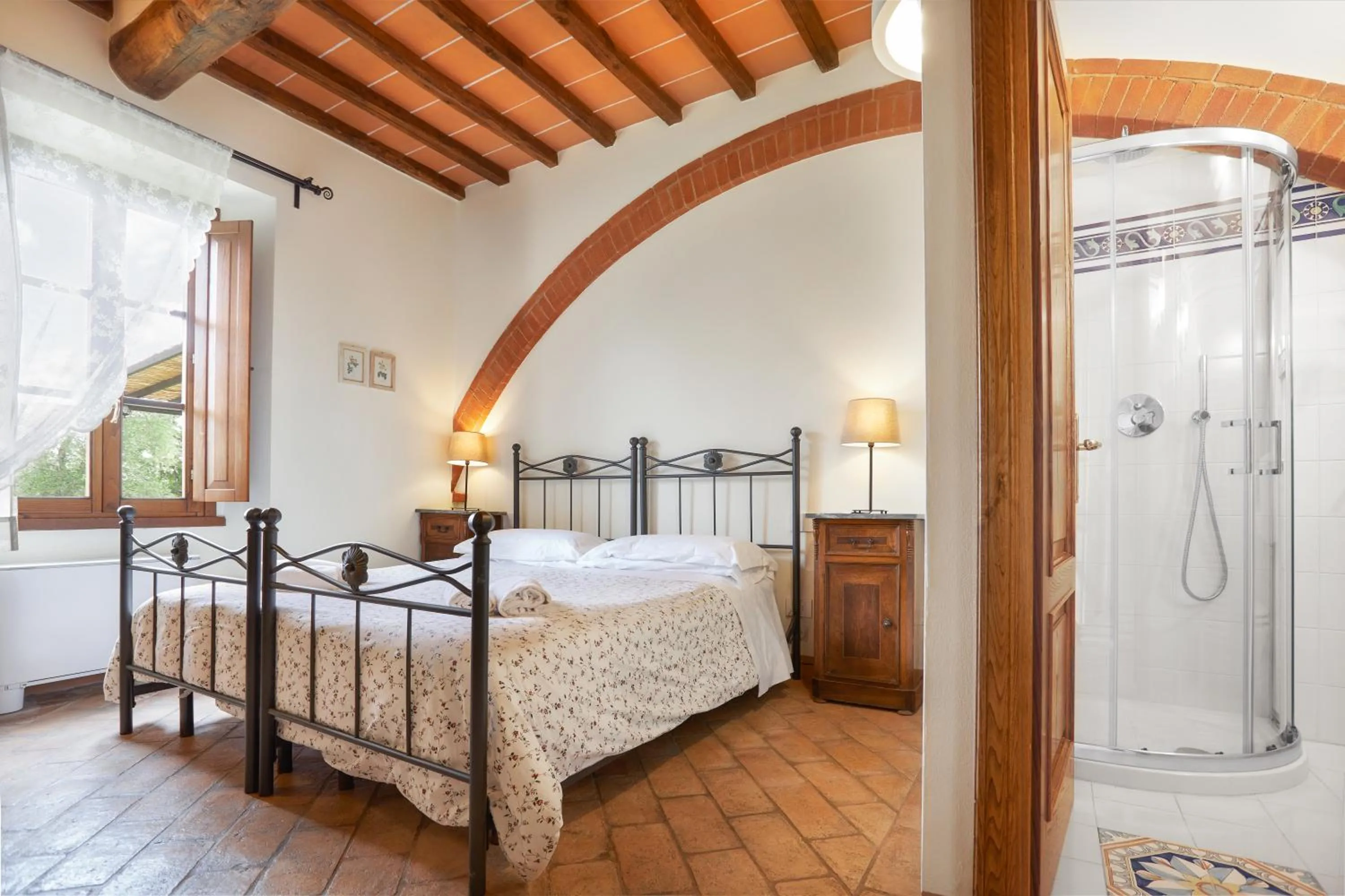 Bathroom, Bed in Agriturismo Podere Casato