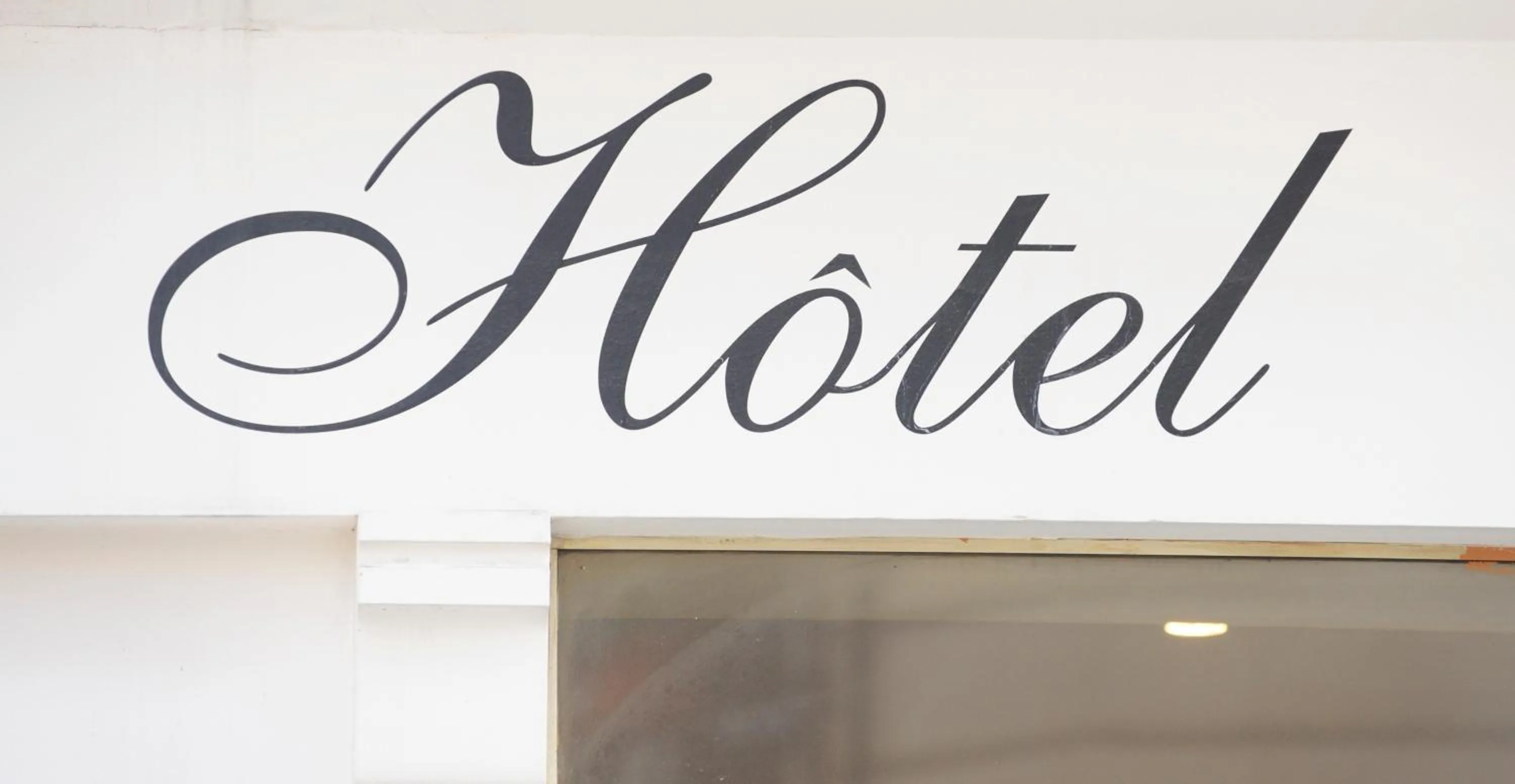 Decorative detail in Auriane Porte De Versailles