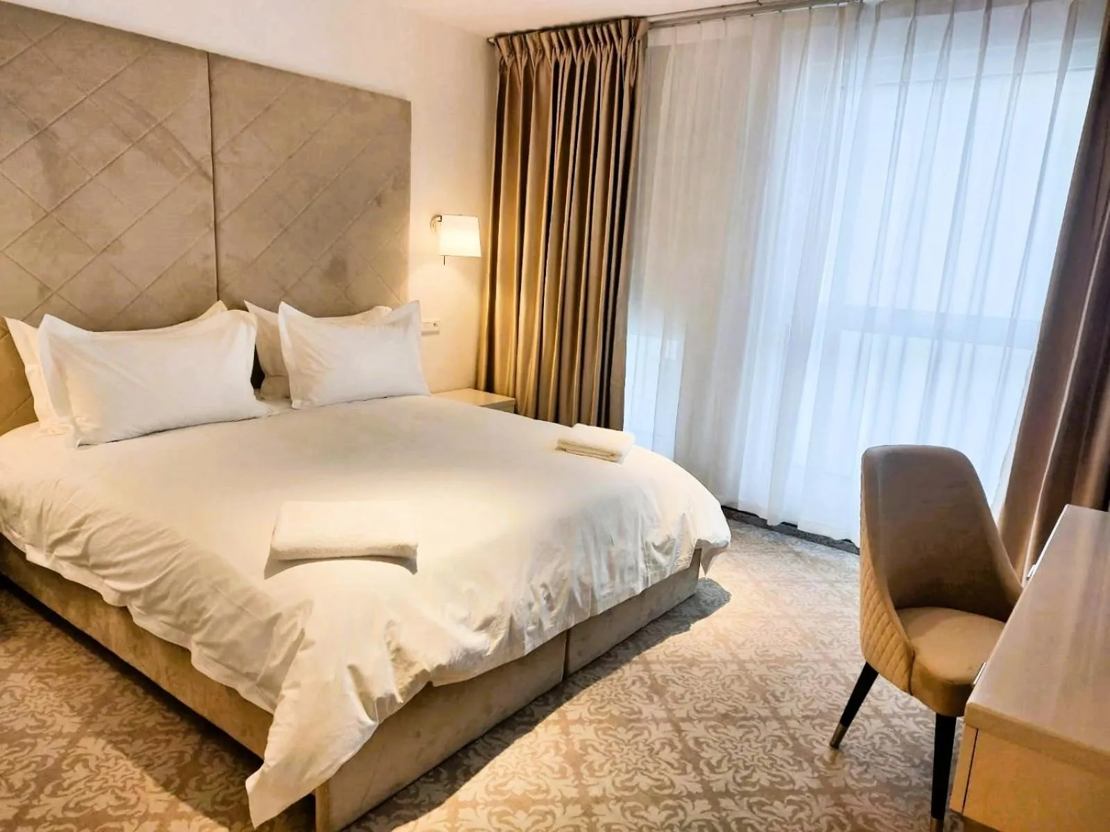 Photo of the whole room, Bed in Hotel Arcade