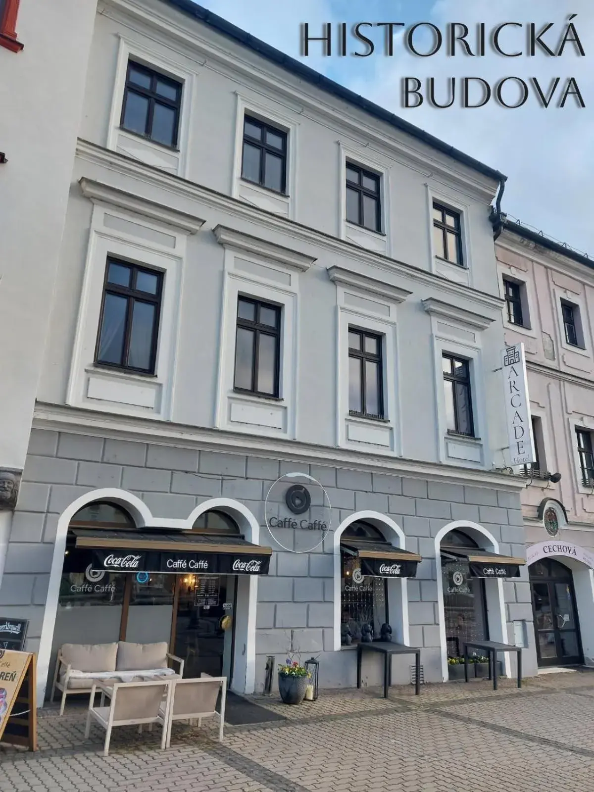 Property building in Hotel Arcade Property building in Hotel Arcade