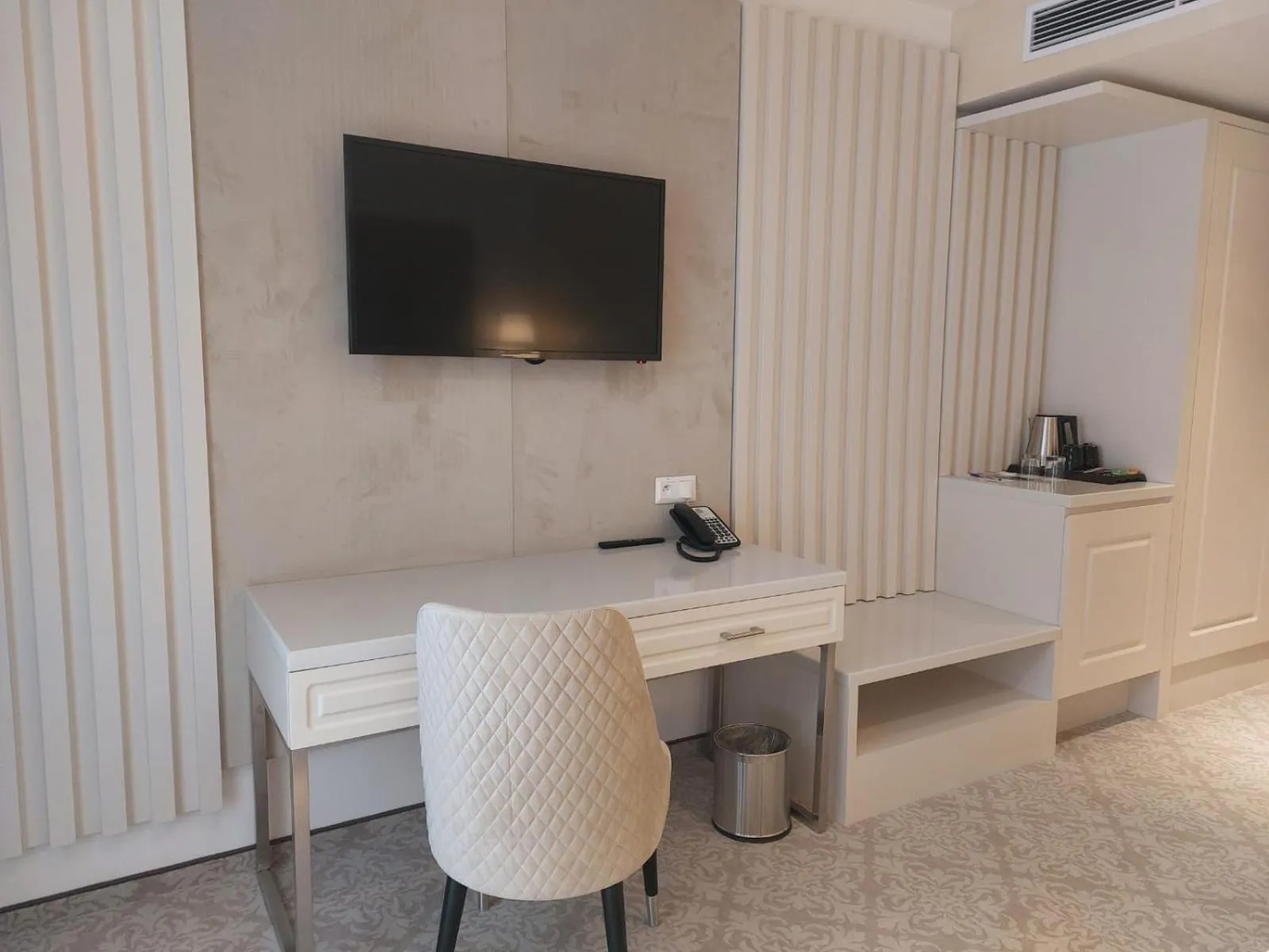 TV and multimedia in Hotel Arcade