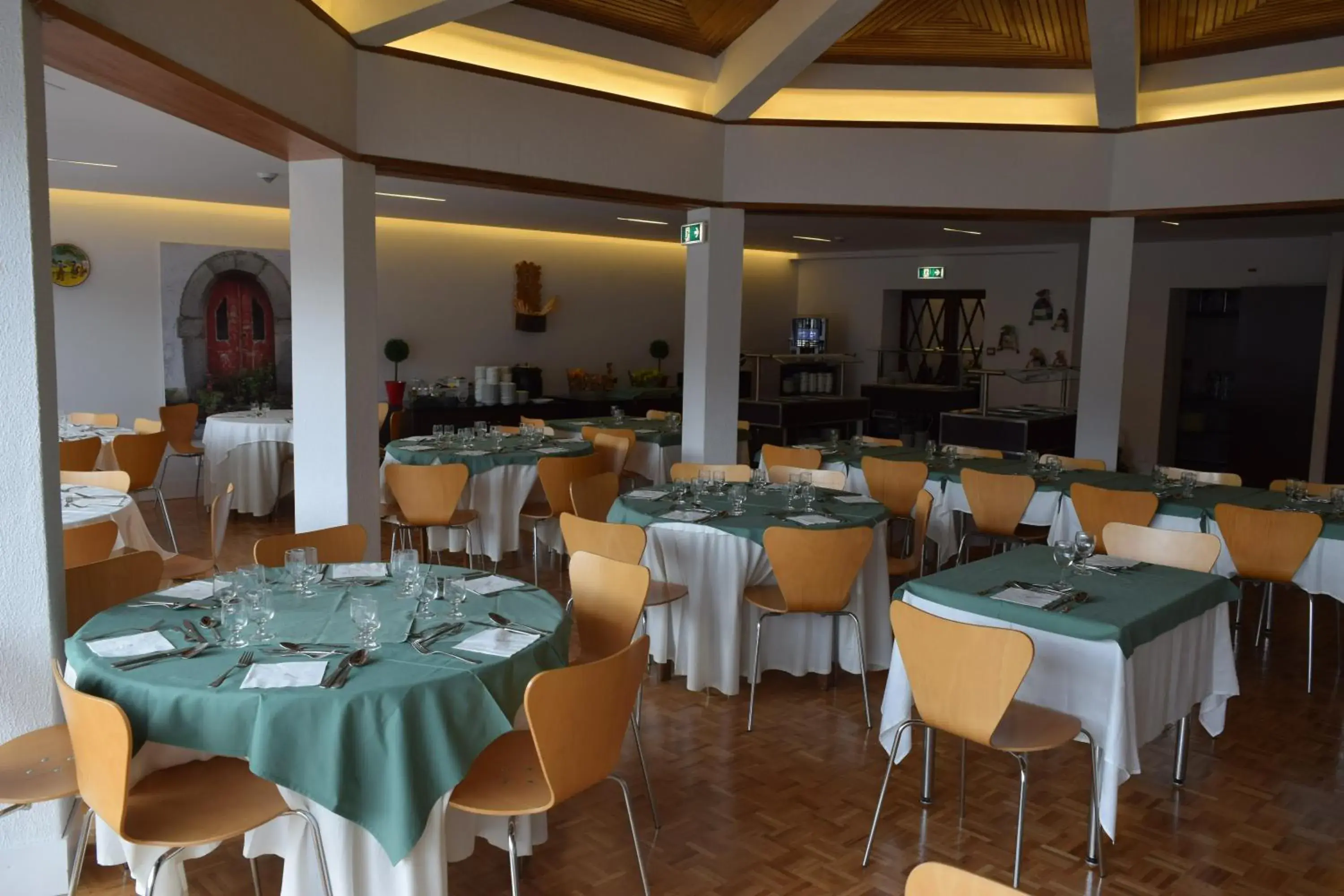 Restaurant/places to eat in INATEL Castelo De Vide Restaurant/places to eat in INATEL Castelo De Vide