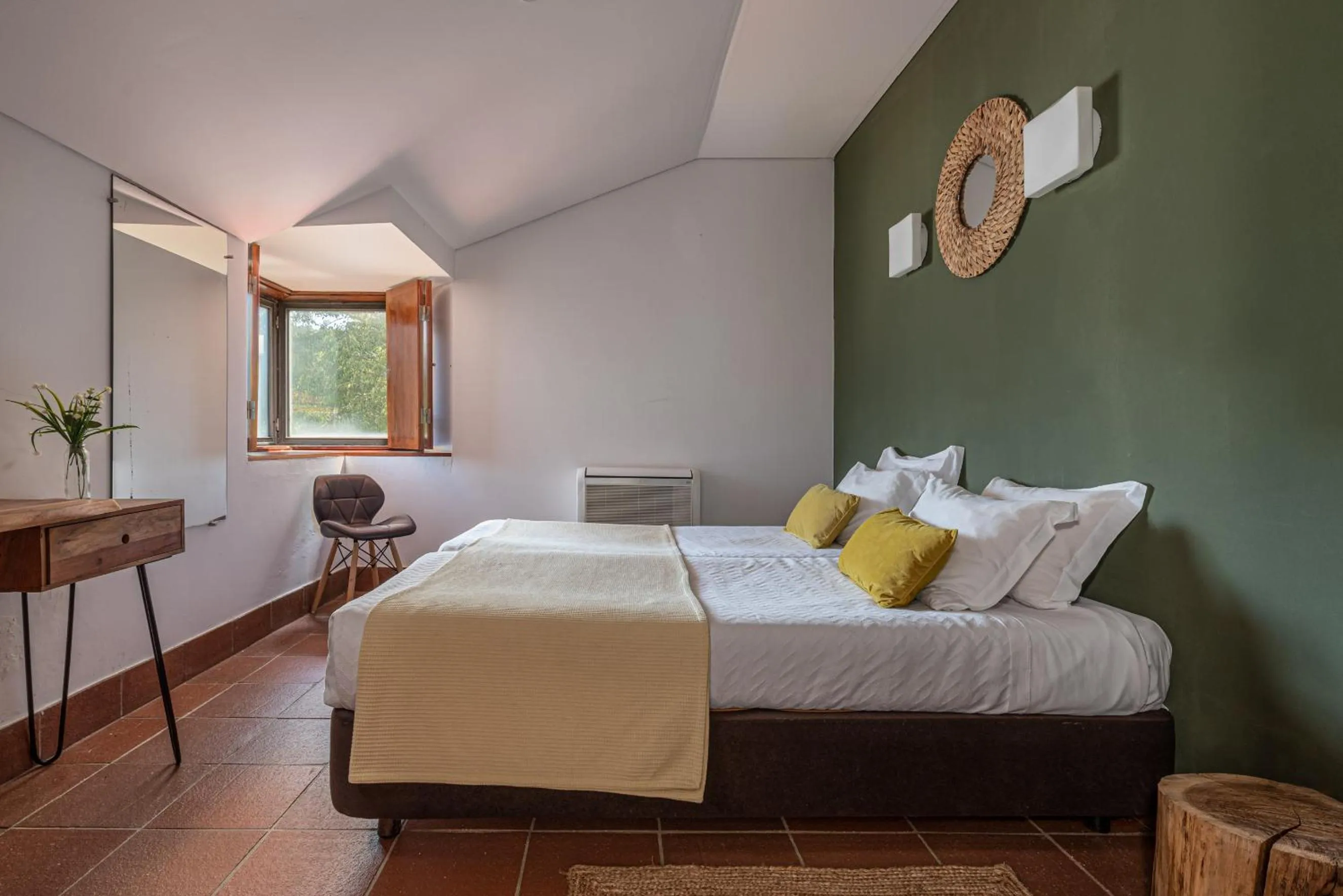 Bedroom, Bed in Alamal River Club