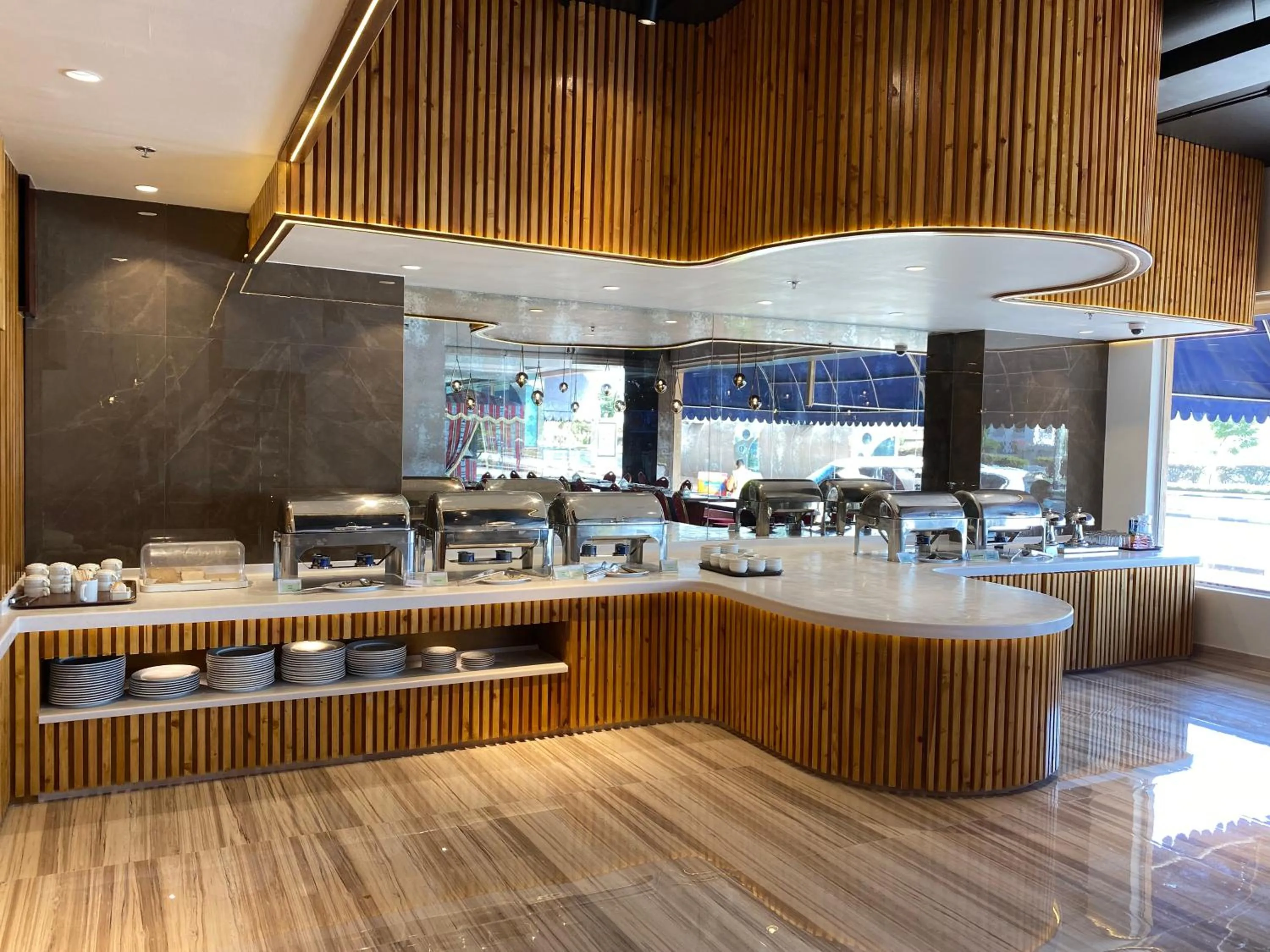 Restaurant/places to eat in Baity Hotel Apartments