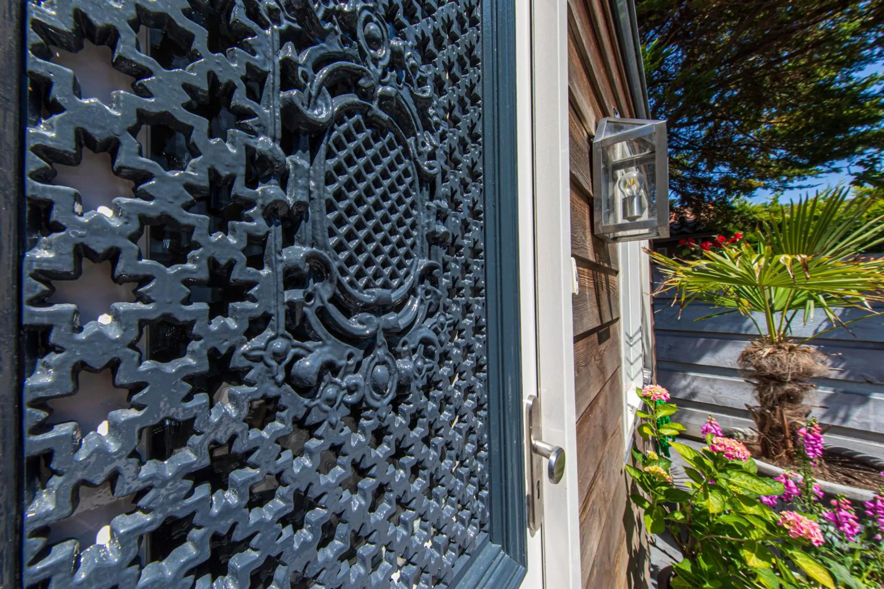 Garden view in Hotel La Rosa Amsterdam Beach