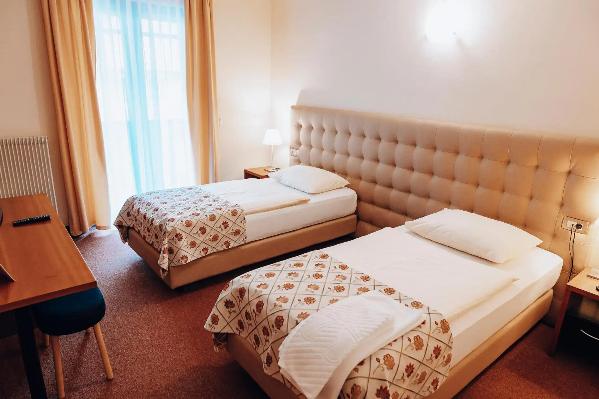 Twin Room in Hotel Hvala Superior - Topli Val Twin Room in Hotel Hvala Superior - Topli Val