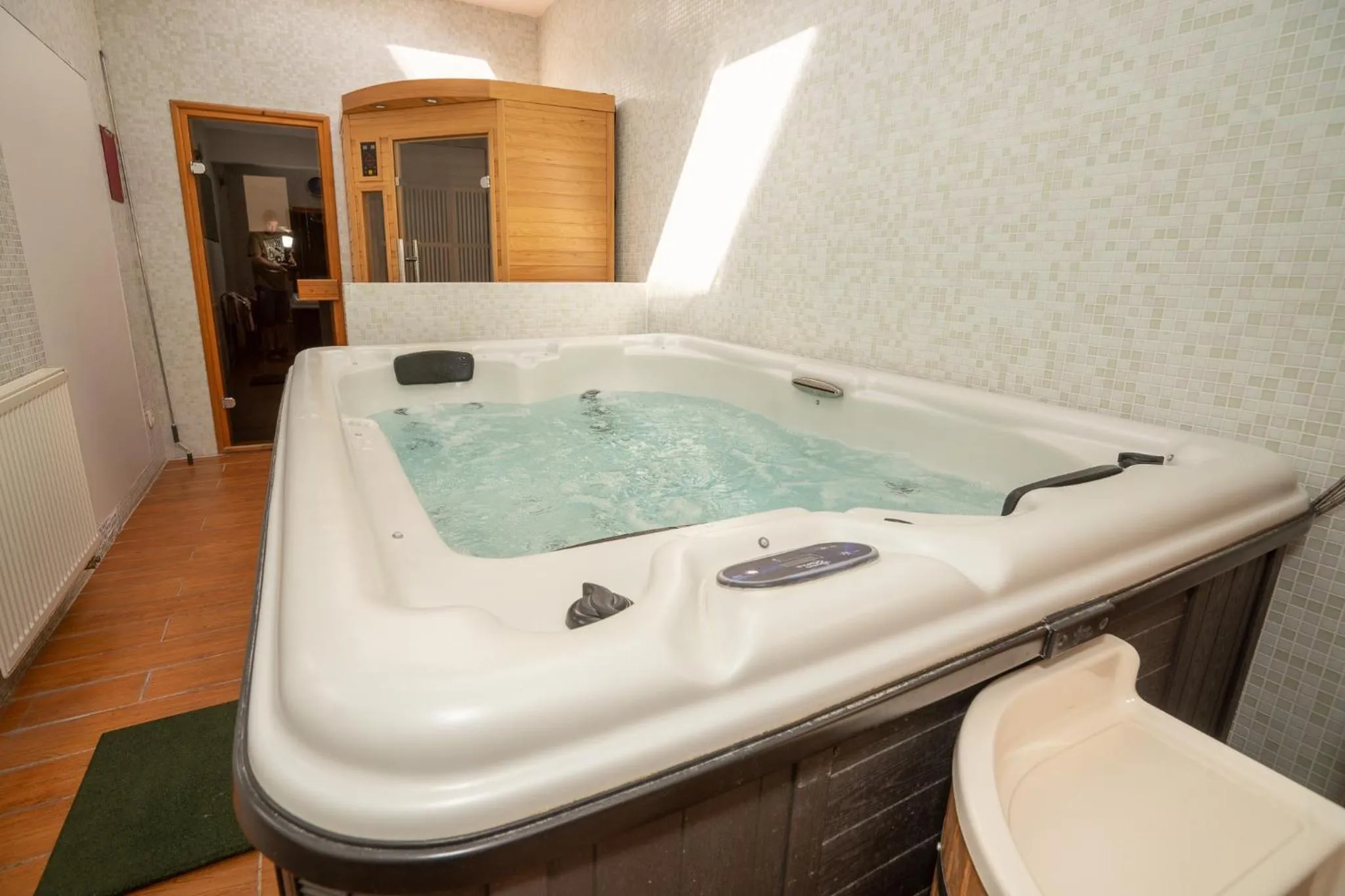 Hot Tub in Hotel Dominika