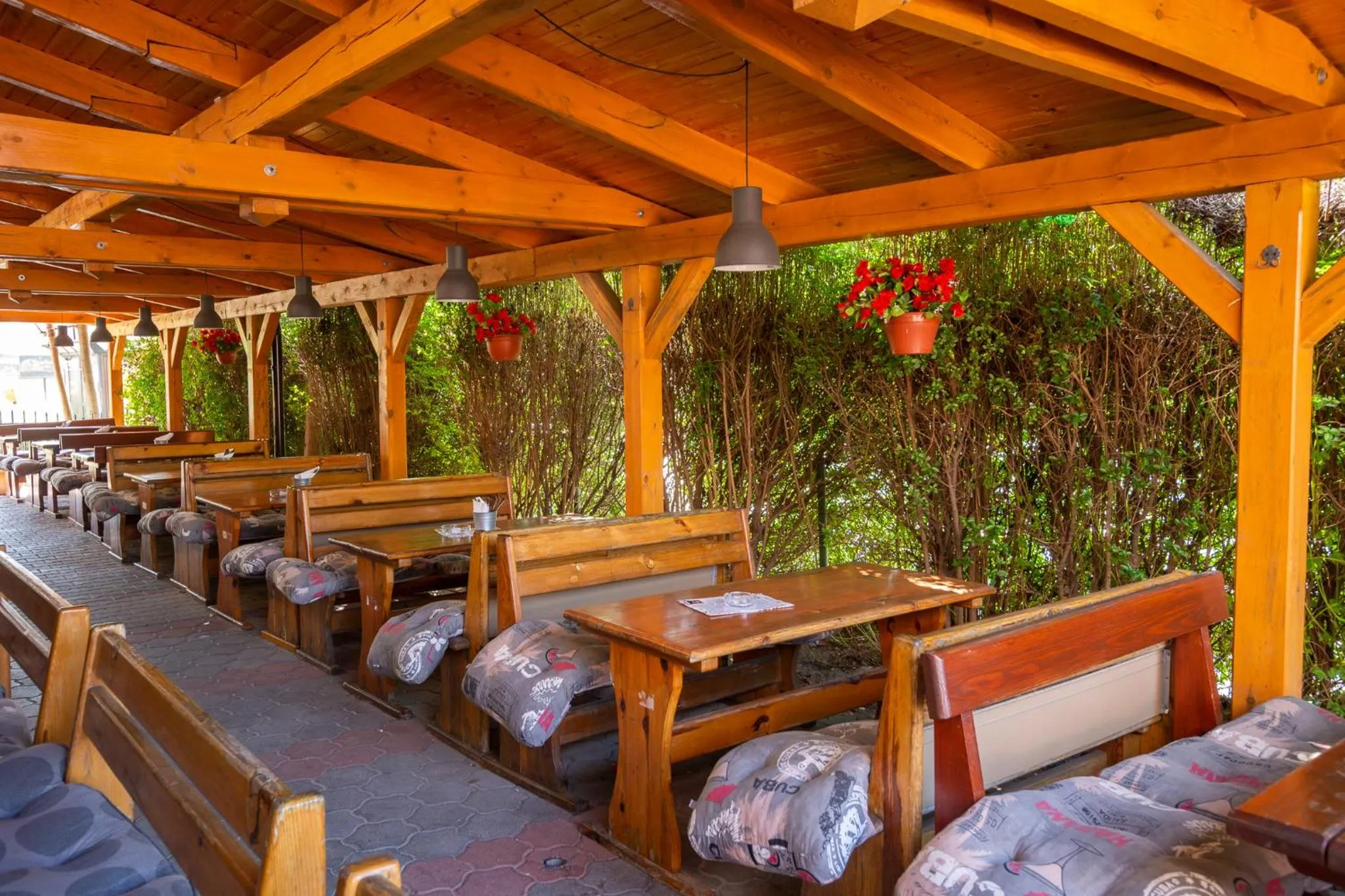 Restaurant/places to eat in Hotel Dominika