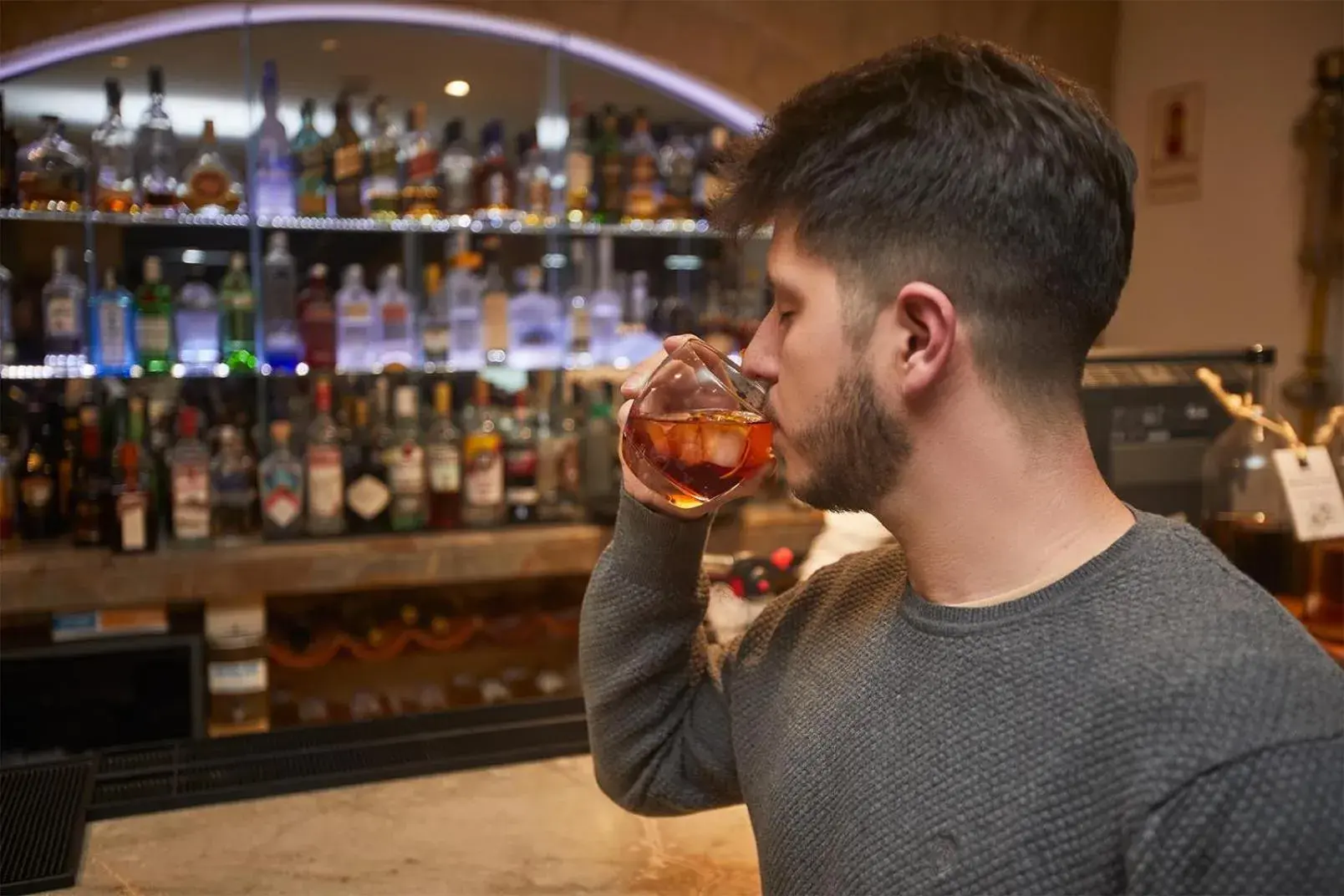 Lounge or bar in Casa Andina Premium Puno Lounge or bar in Casa Andina Premium Puno