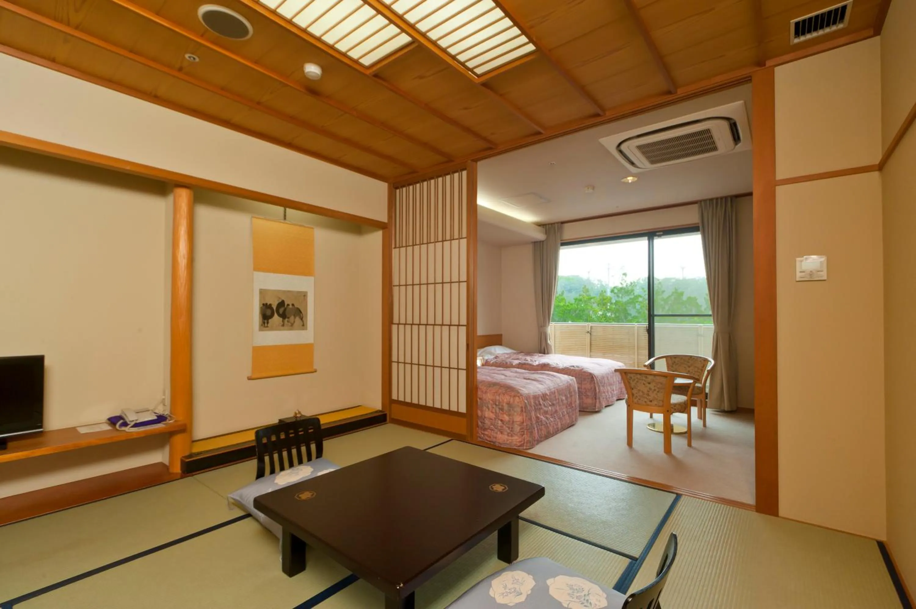 Photo of the whole room in Tagawa Ryusenkaku