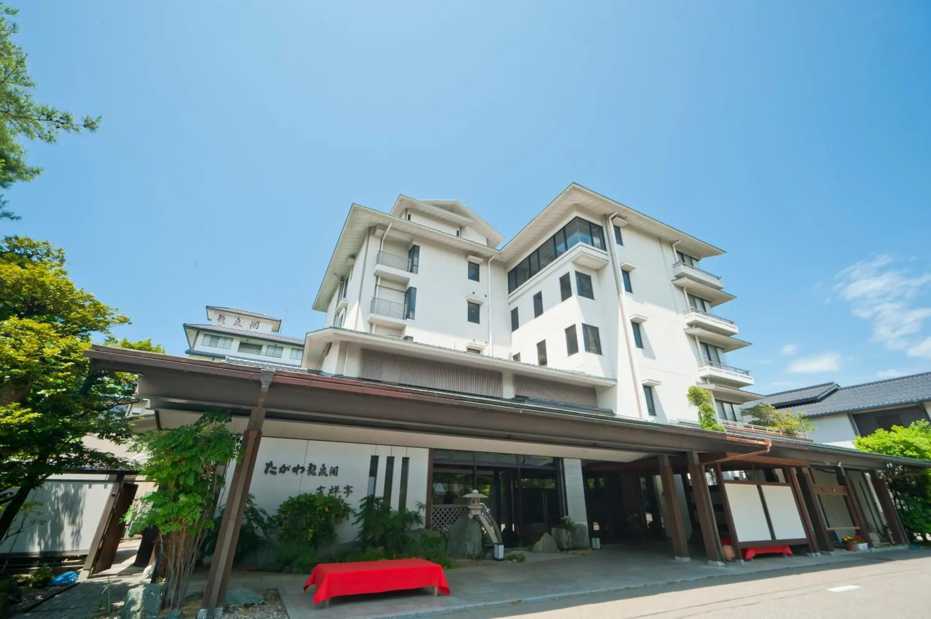 Property building in Tagawa Ryusenkaku Property building in Tagawa Ryusenkaku