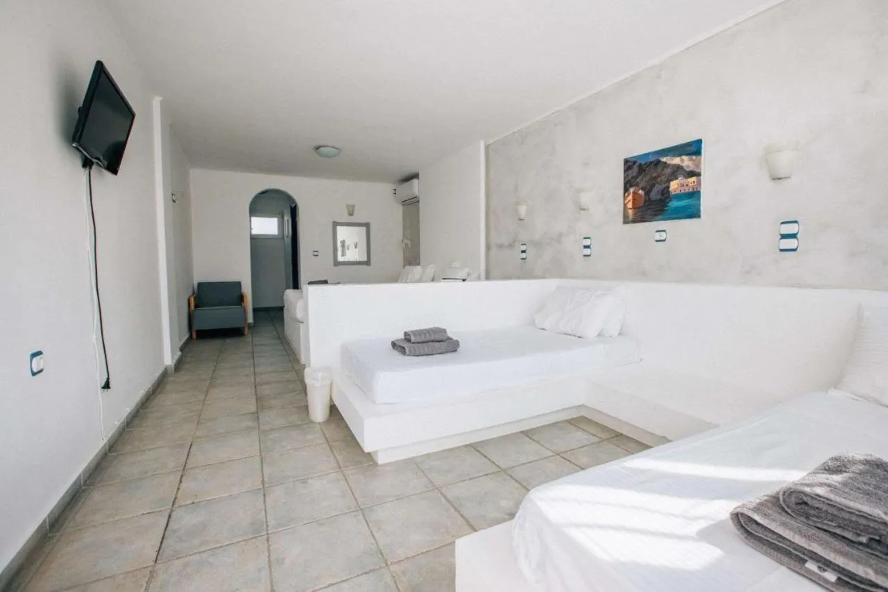 Bed in Lagada Beach Hotel