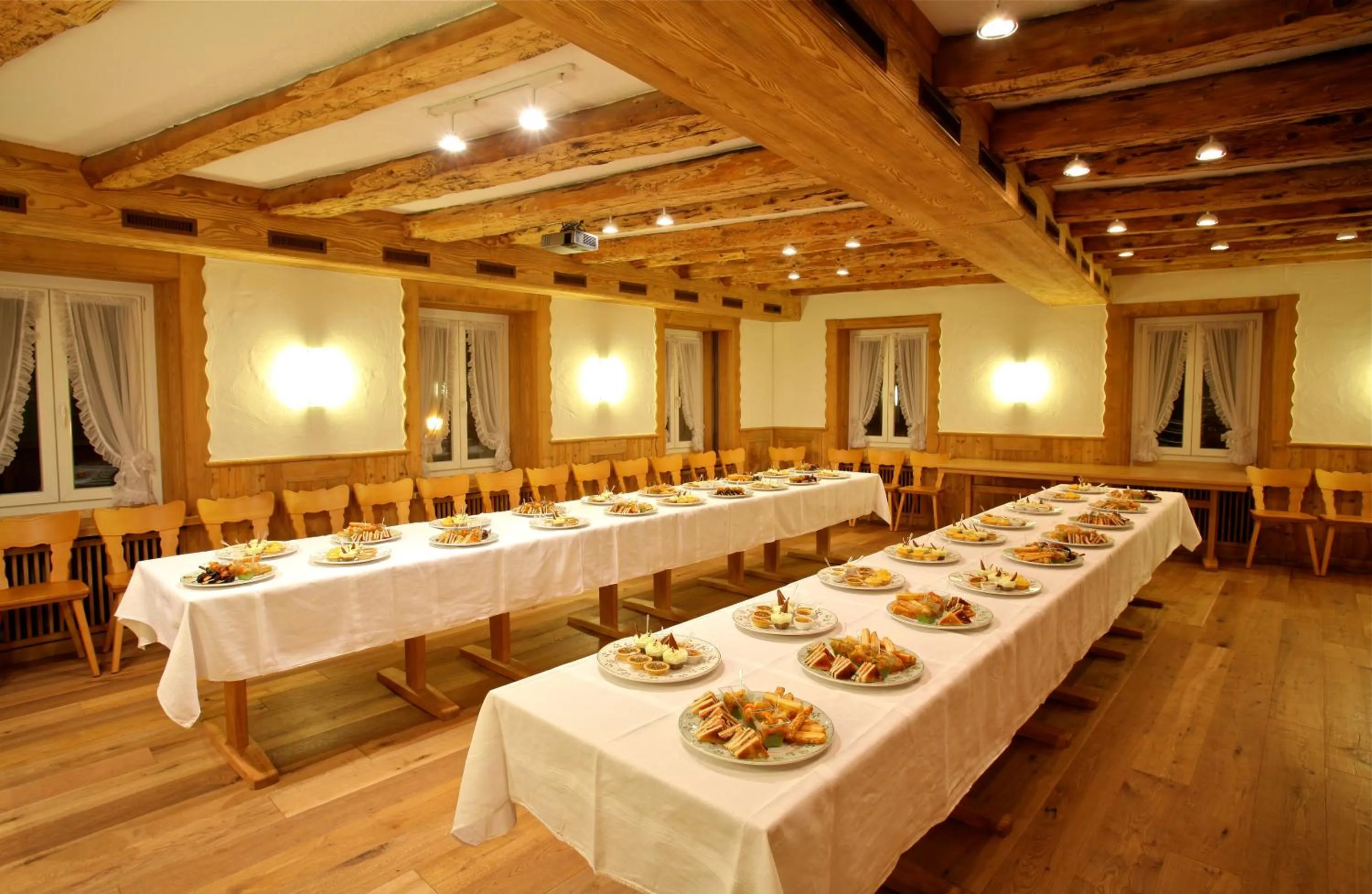 Restaurant/places to eat in Hôtel du Cerf