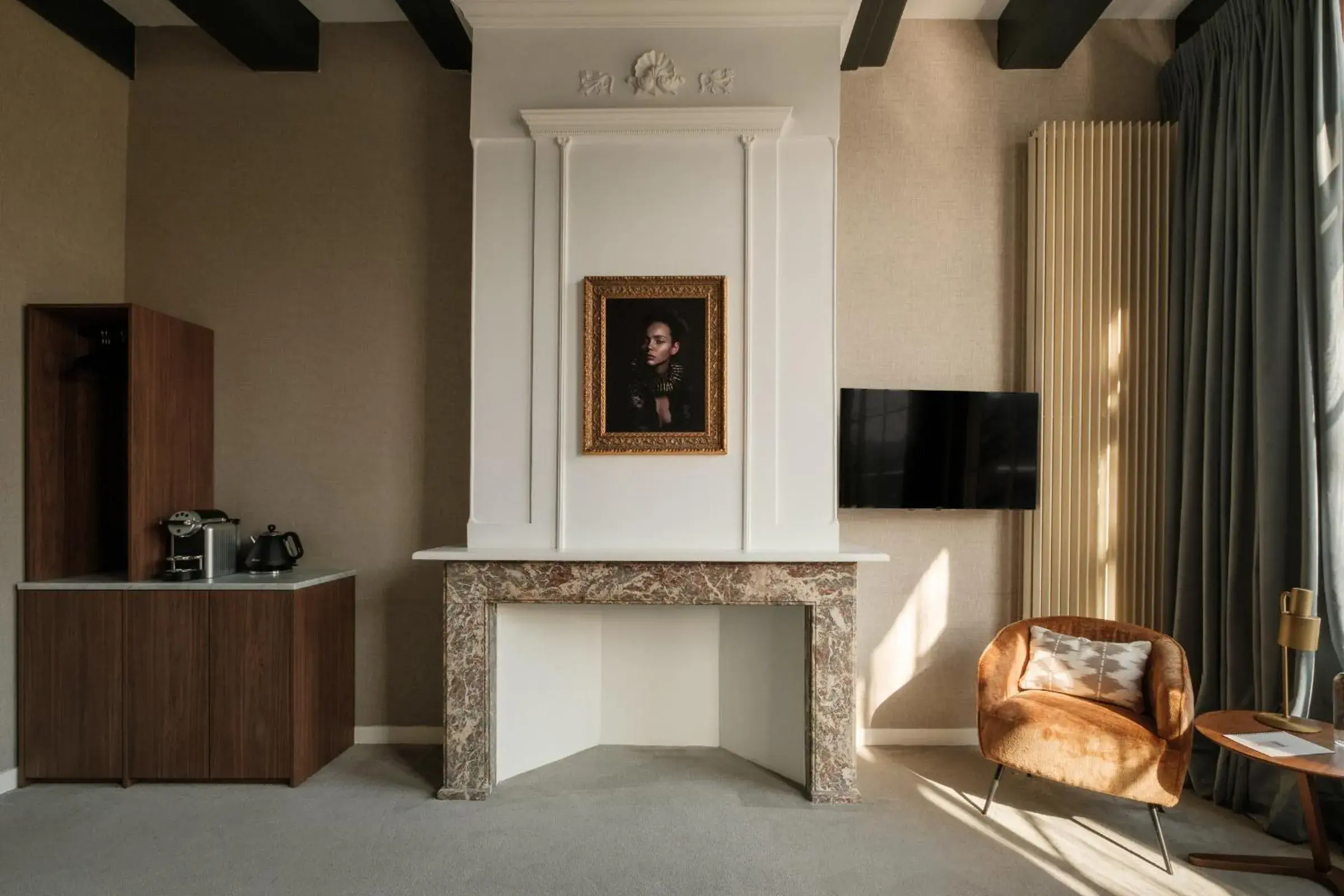 Living room in Adam's Canal House Living room in Adam's Canal House