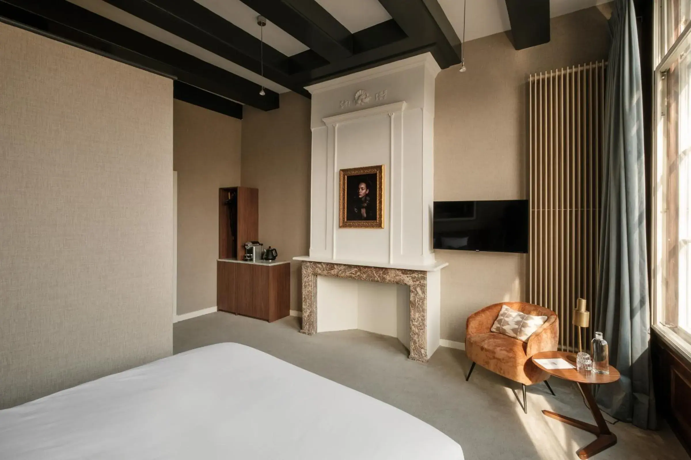 Bed in Adam's Canal House Bed in Adam's Canal House