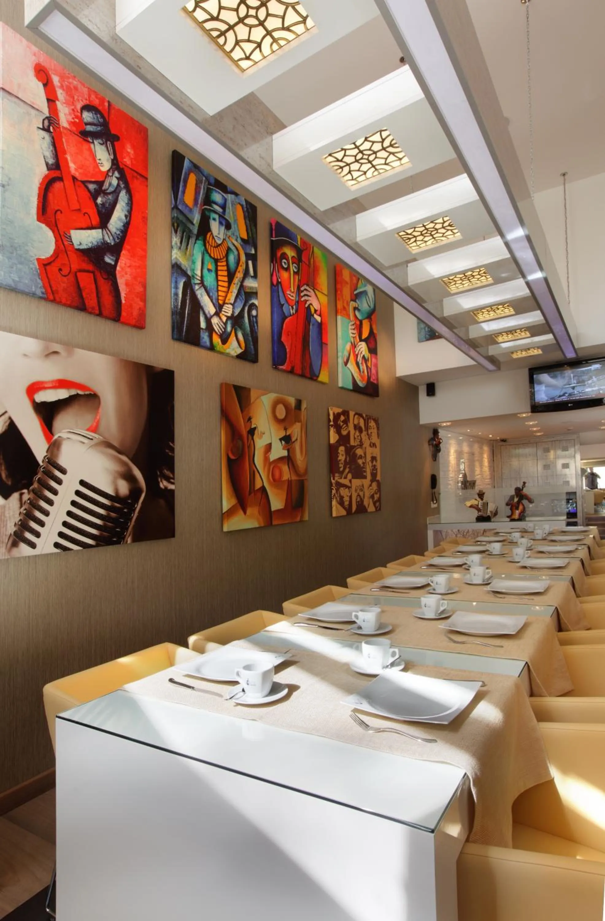 Restaurant/places to eat in Jazz Hotel Nisantasi