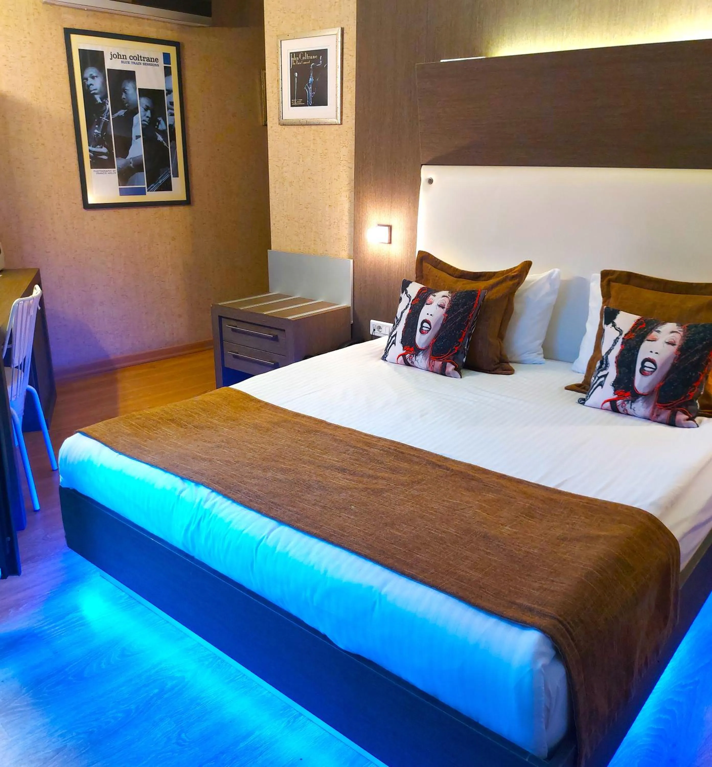 Photo of the whole room, Bed in Jazz Hotel Nisantasi