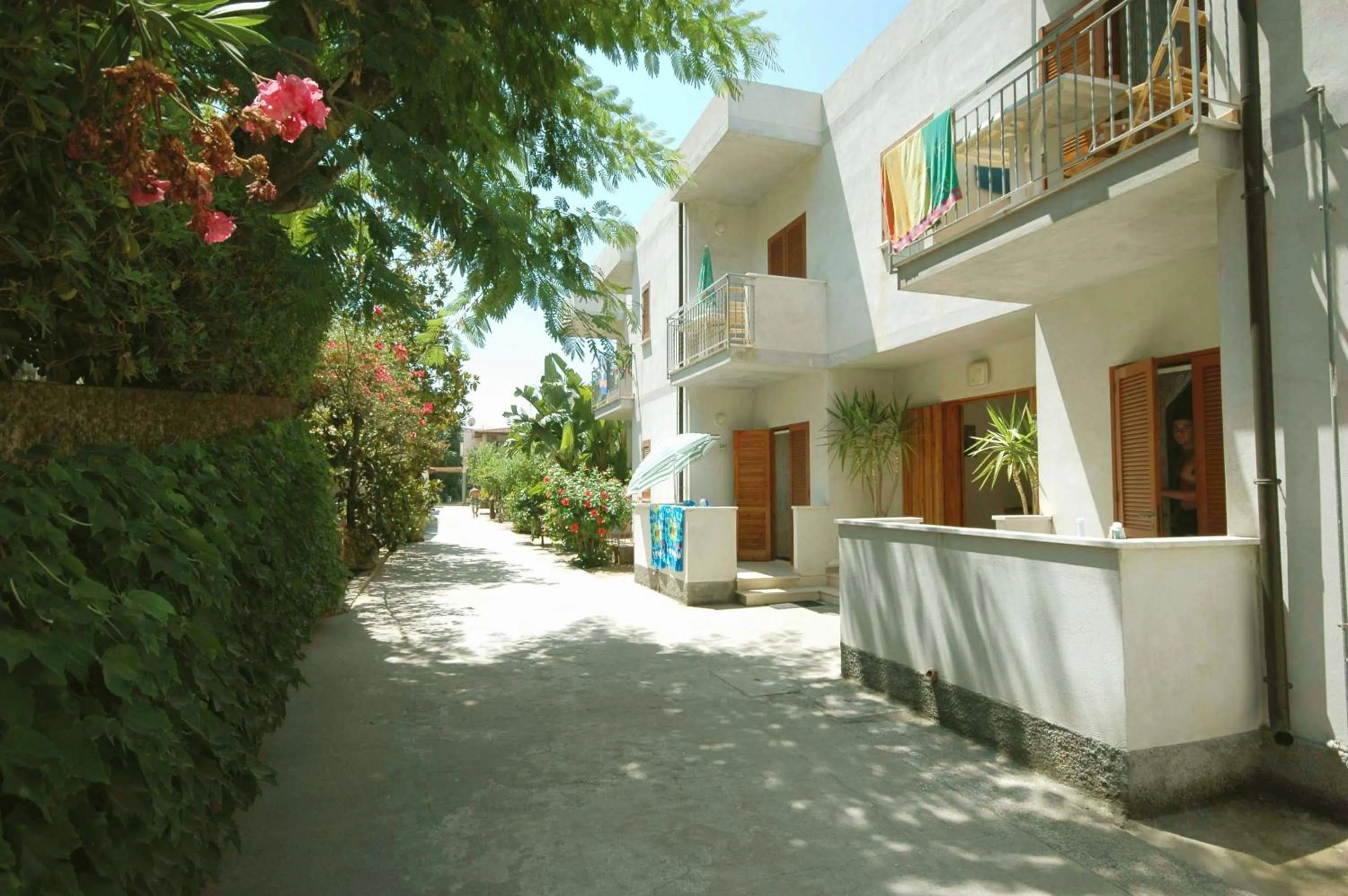 Property building in Residence Limoneto