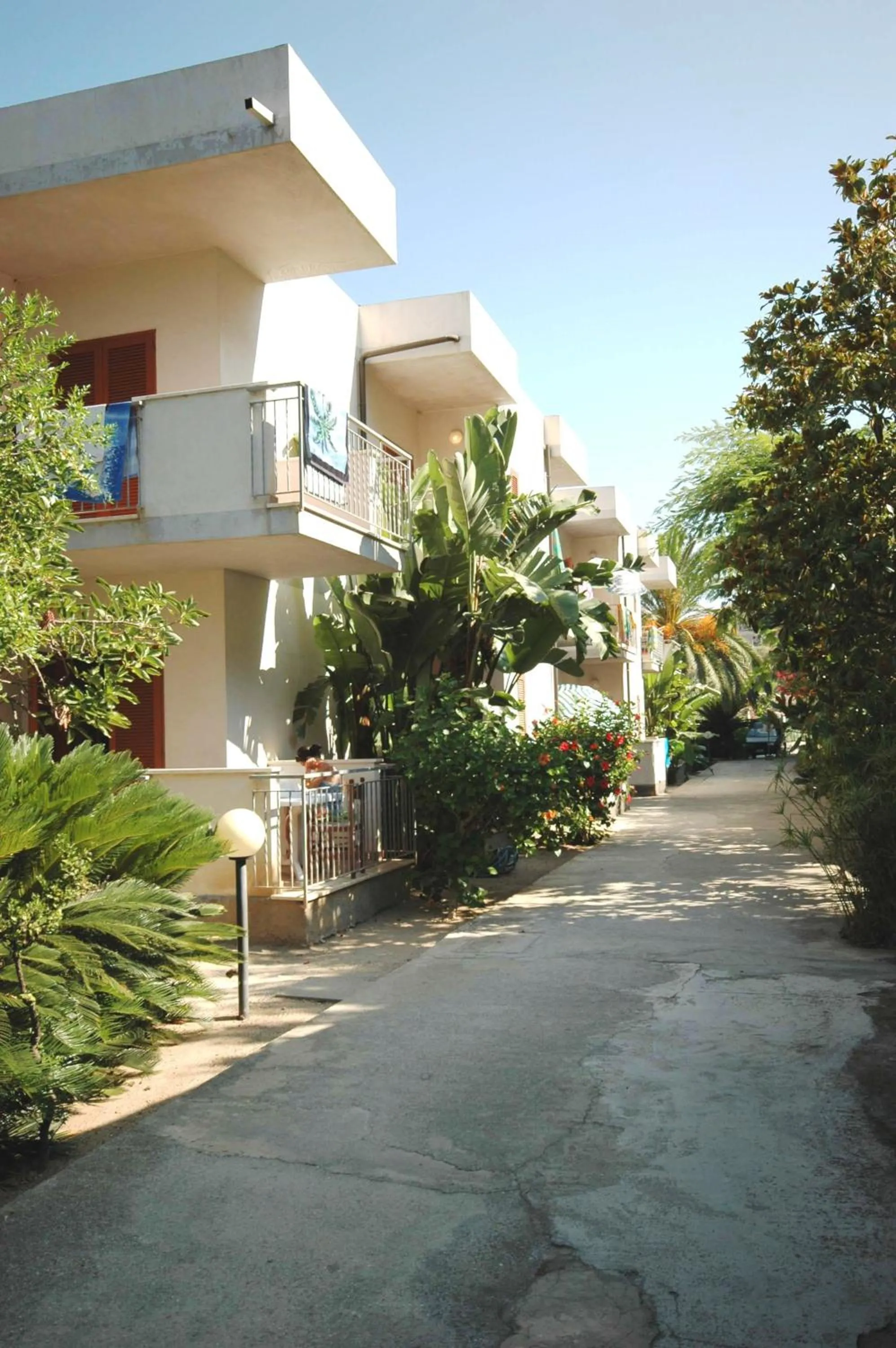Property building in Residence Limoneto