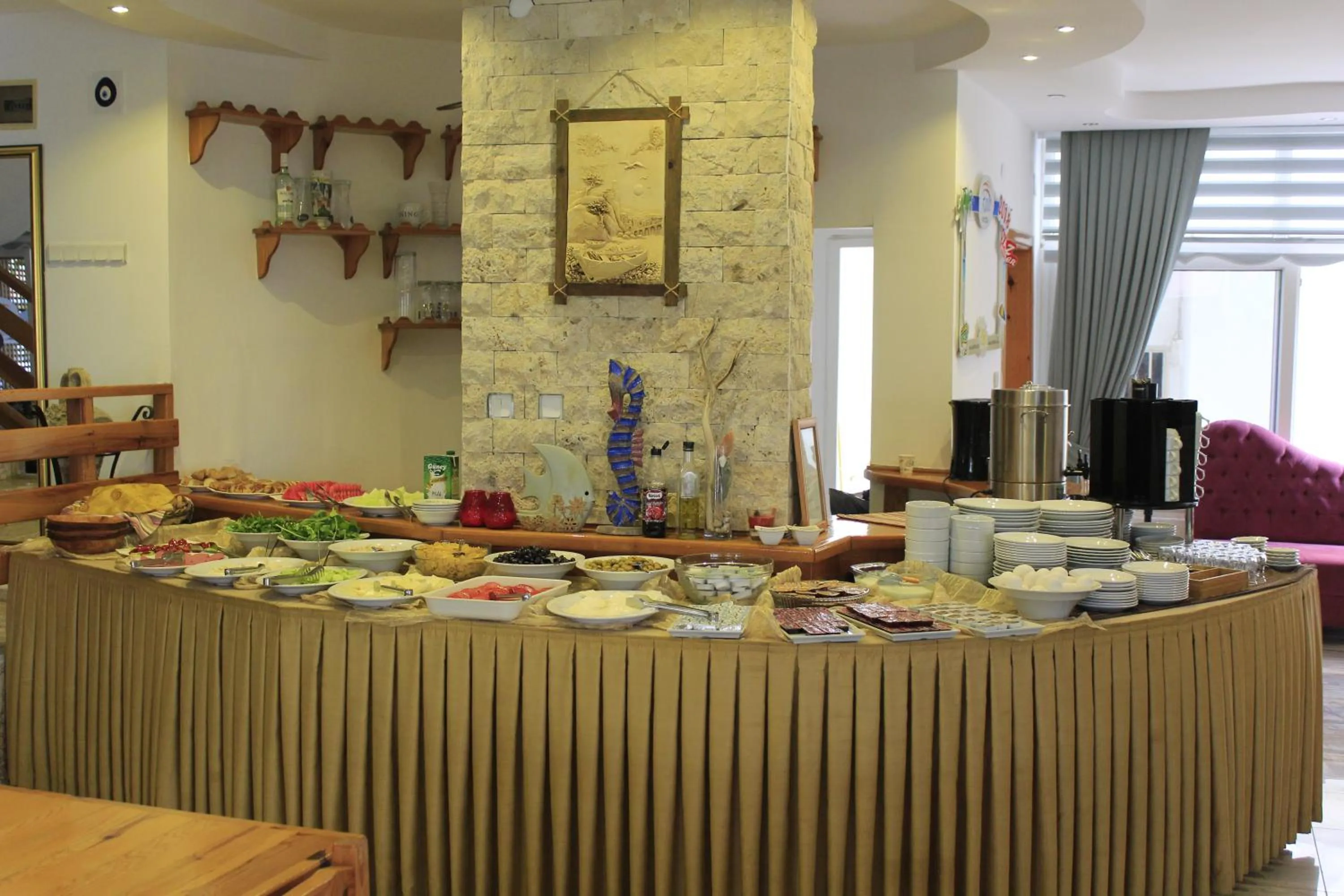 Buffet breakfast in Rain Hotel