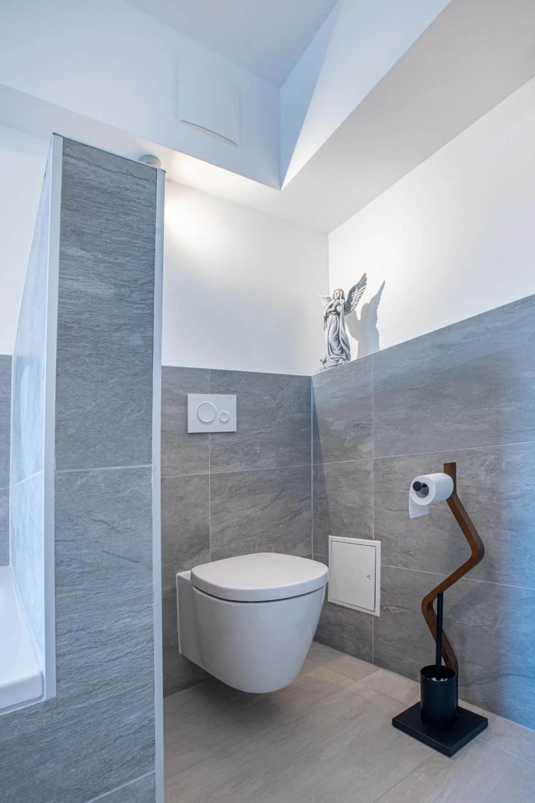 Toilet in Gwuni Mopera