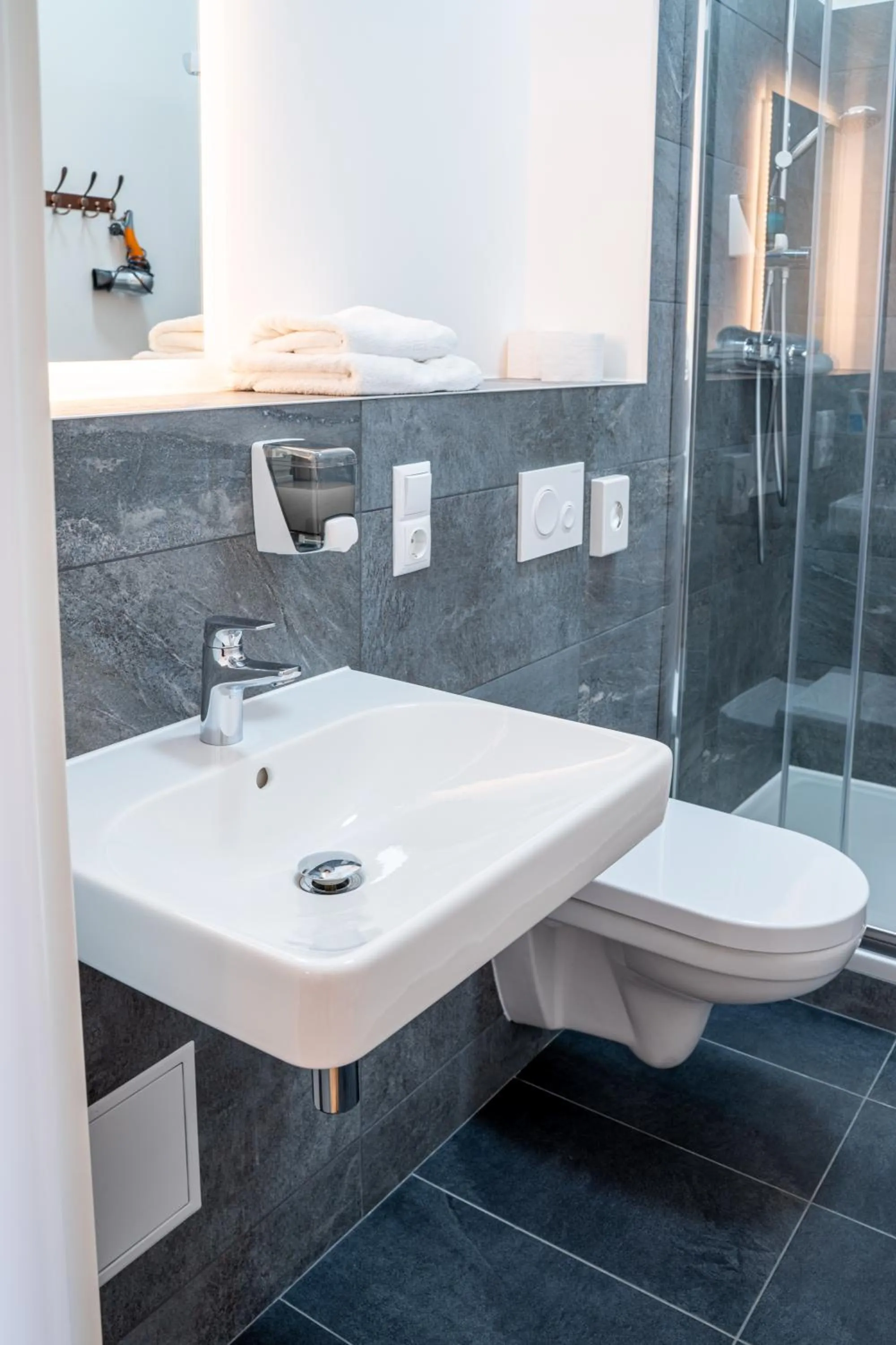 Bathroom in Gwuni Mopera