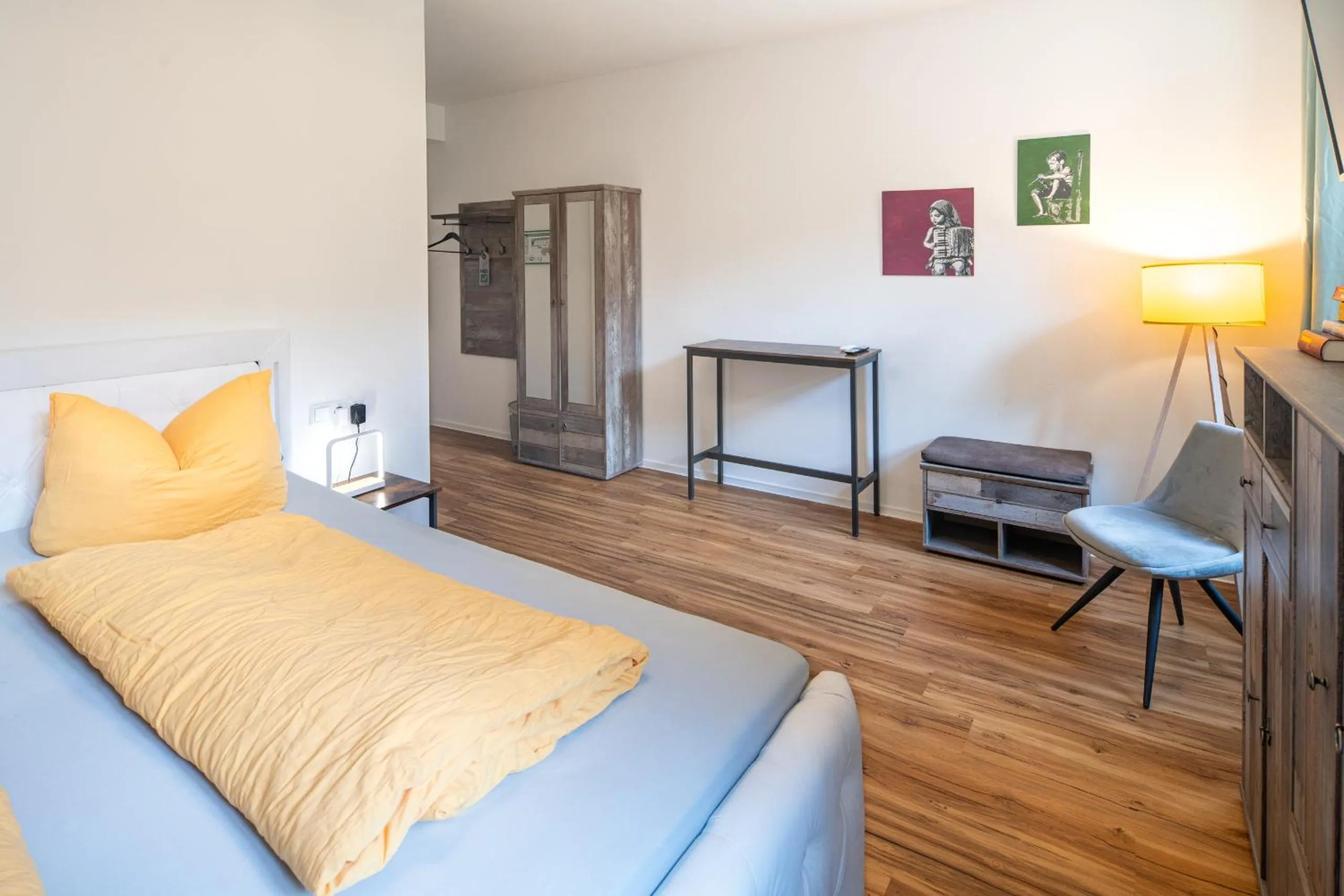 Photo of the whole room, Bed in Gwuni Mopera