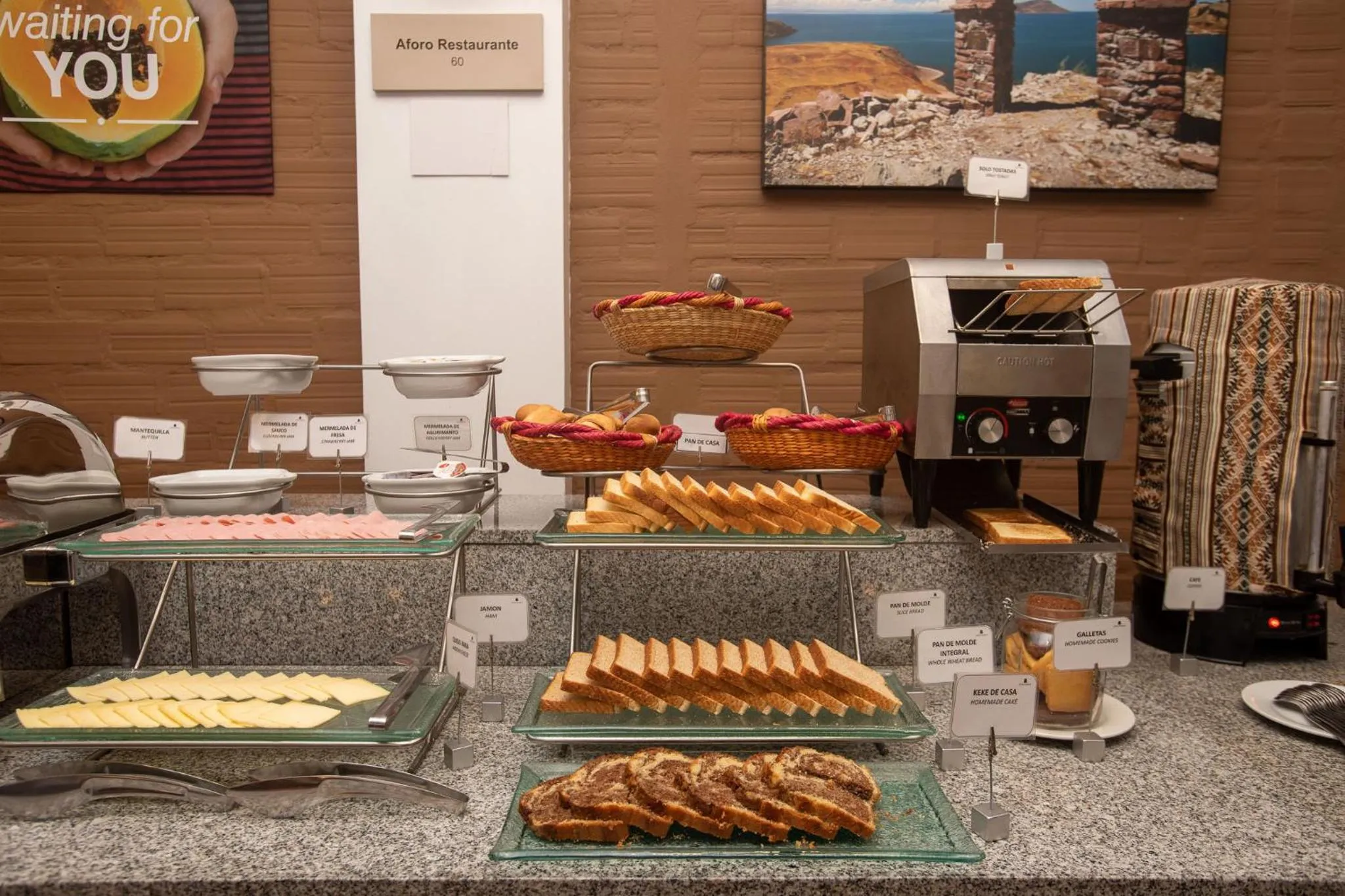 Buffet breakfast in Casa Andina Standard Puno