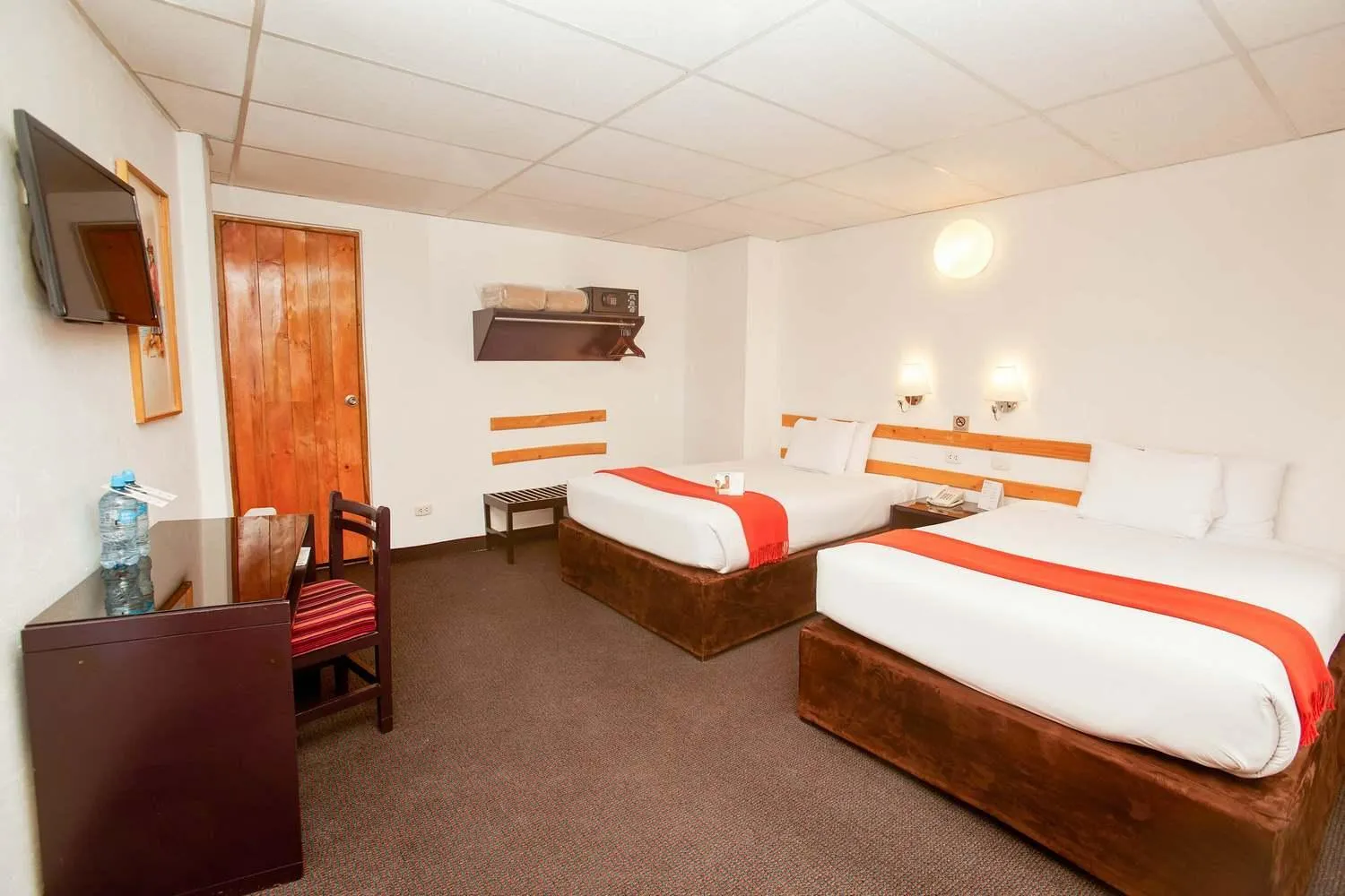 Photo of the whole room, Bed in Casa Andina Standard Puno