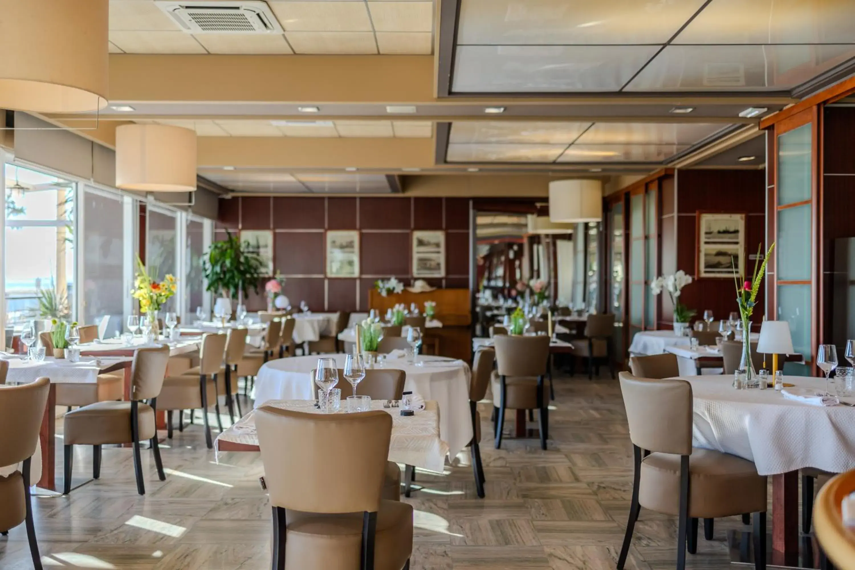 Restaurant/places to eat in Logis Hôtel & Restaurant Mediterranee Restaurant/places to eat in Logis Hôtel & Restaurant Mediterranee