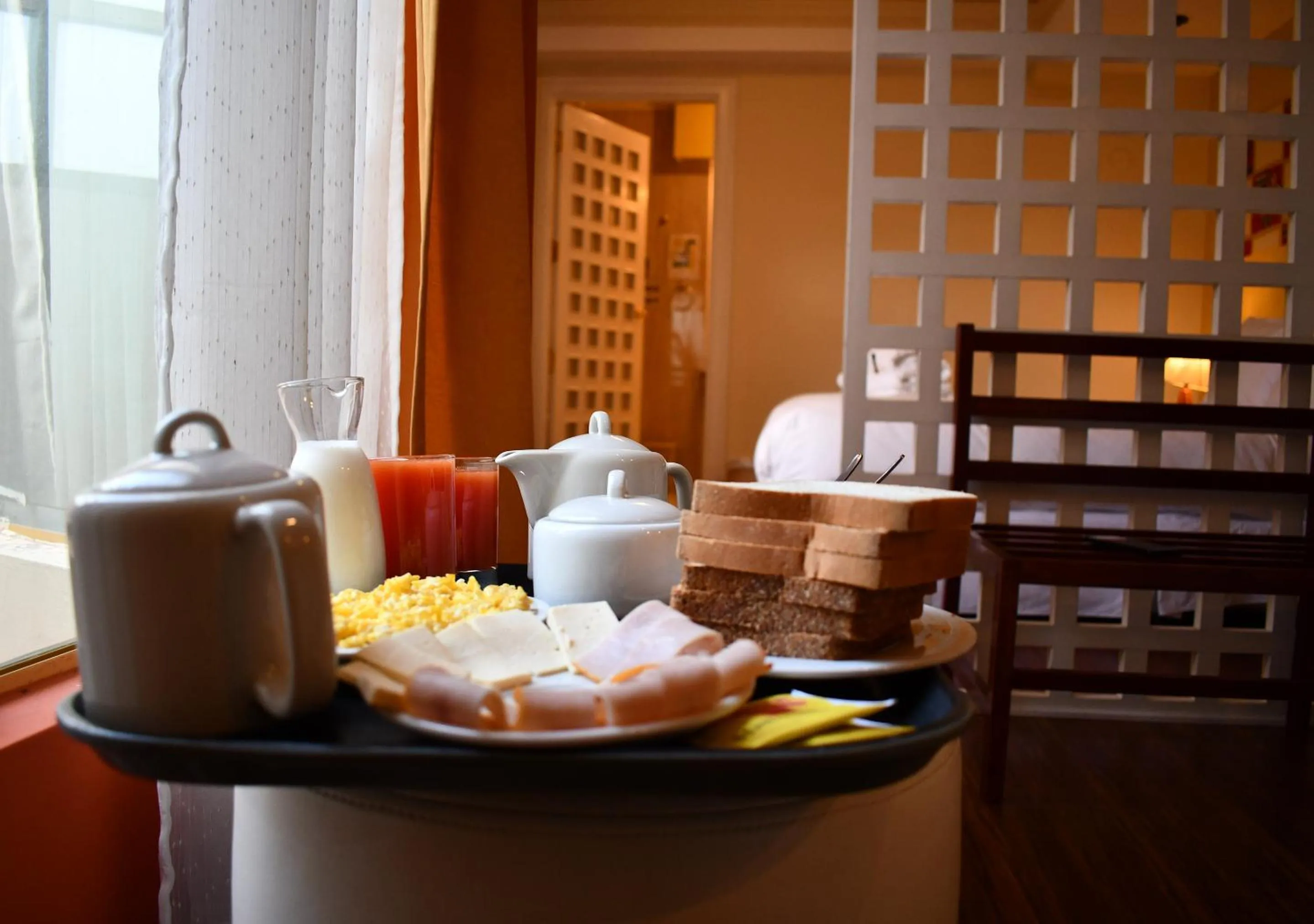 Food and drinks in Hotel Qalasaya