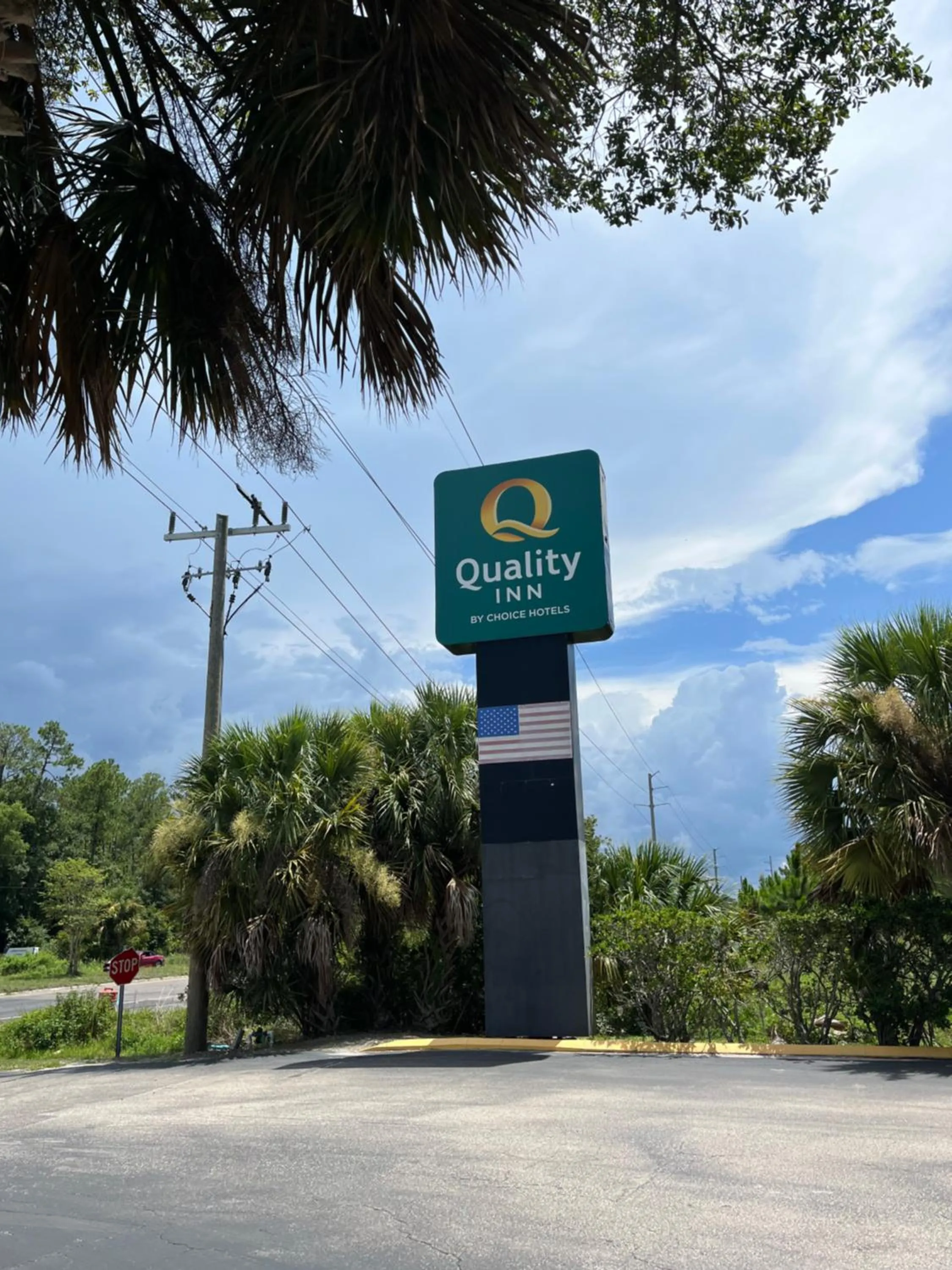 Property logo or sign in Quality Inn Elkton -St Augustine South