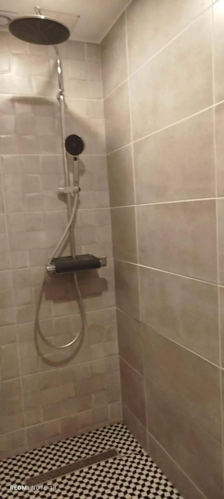 Bathroom in Garabit Hotel