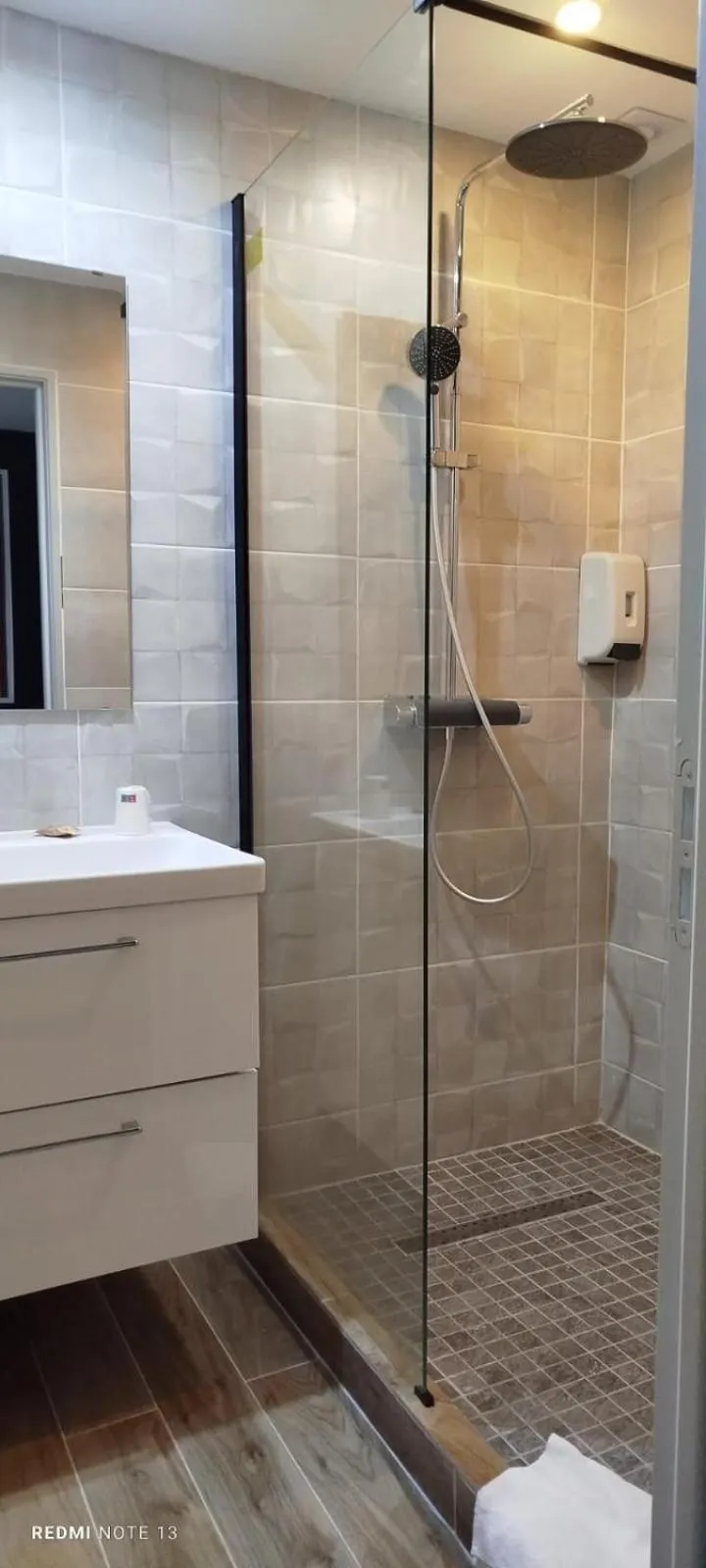 Bathroom in Garabit Hotel