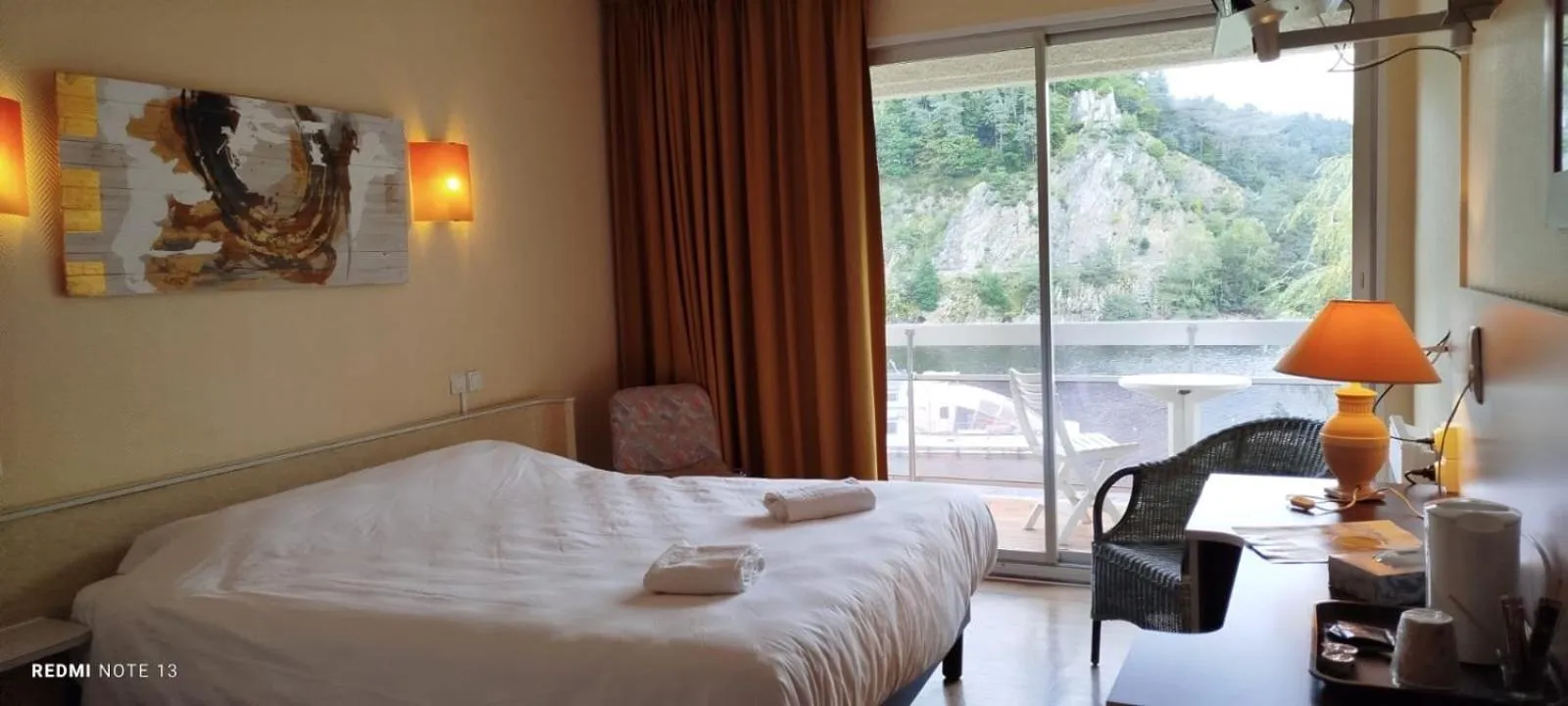 Bedroom, Bed in Garabit Hotel