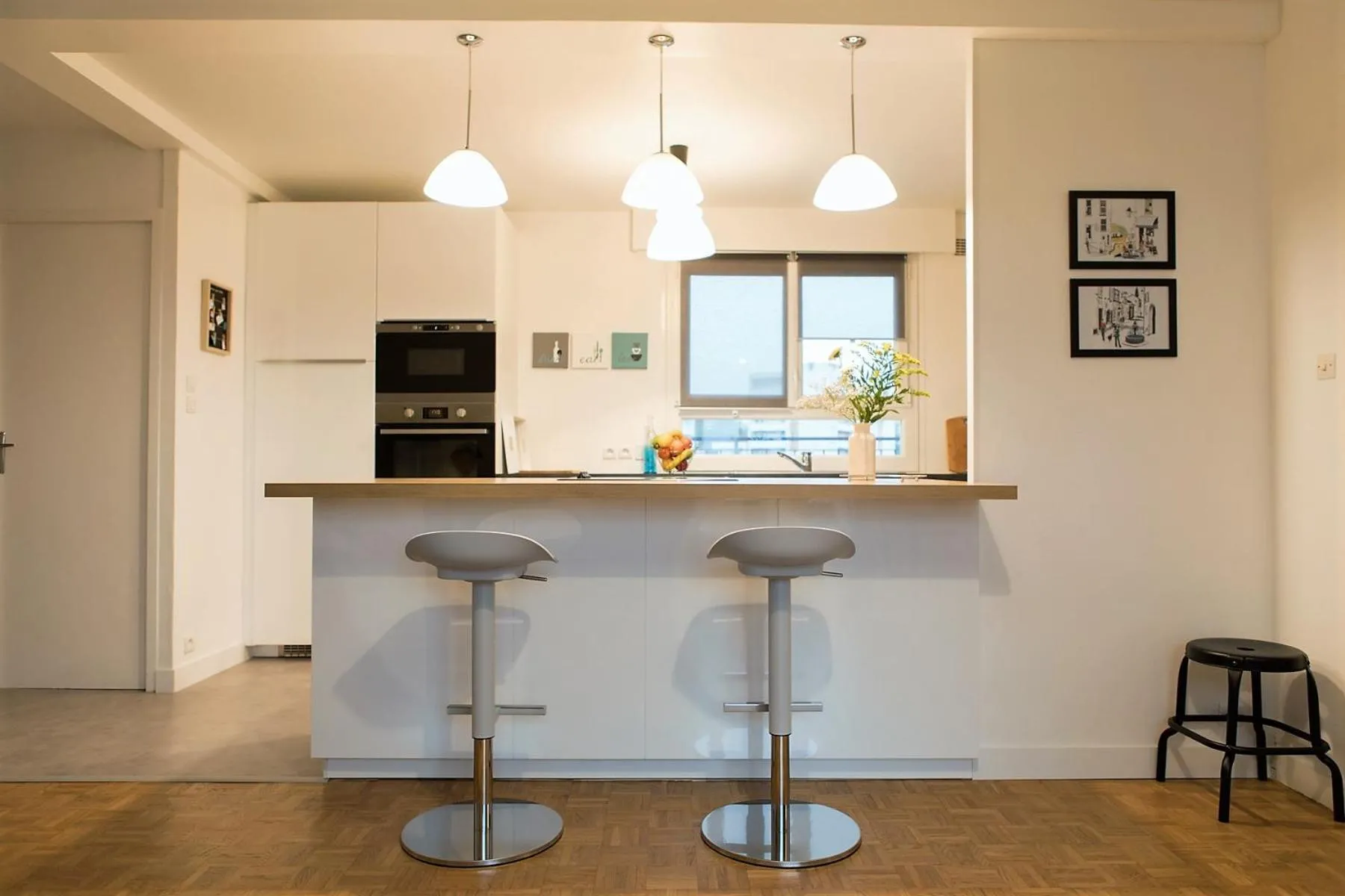 Kitchen or kitchenette in Gite Bons Amis