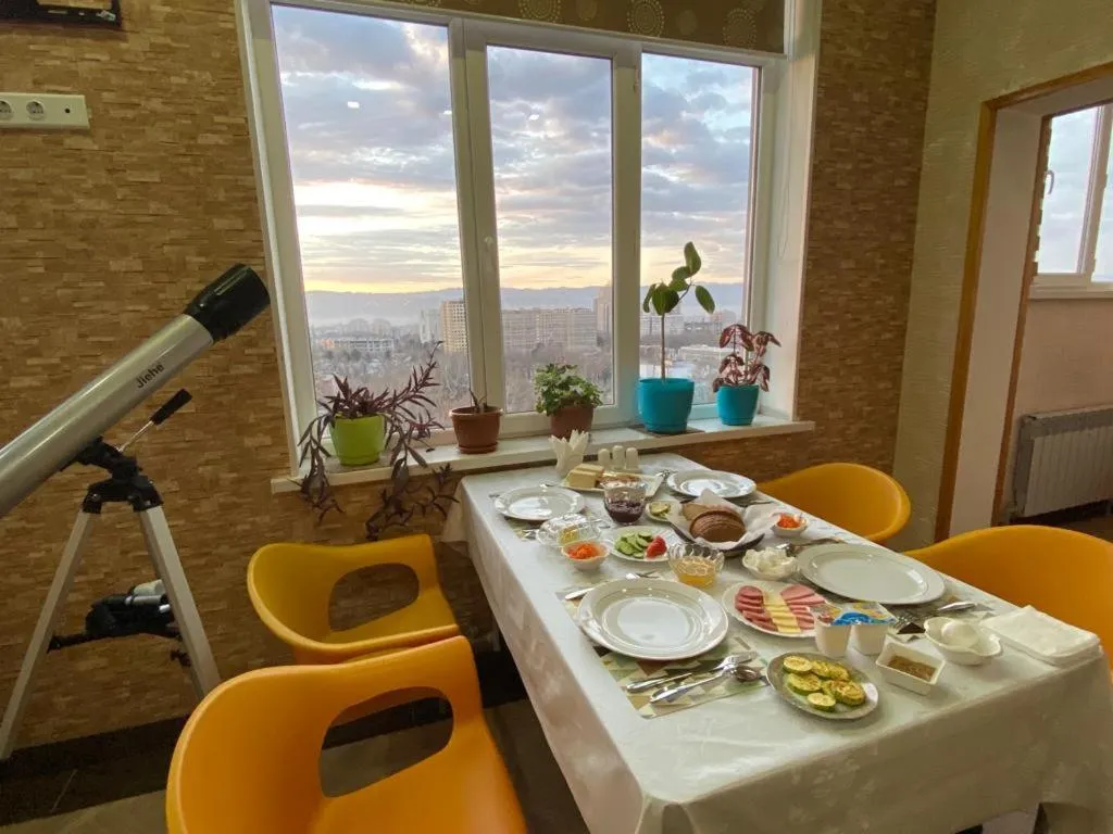 Food and drinks in Sunrise Apartments