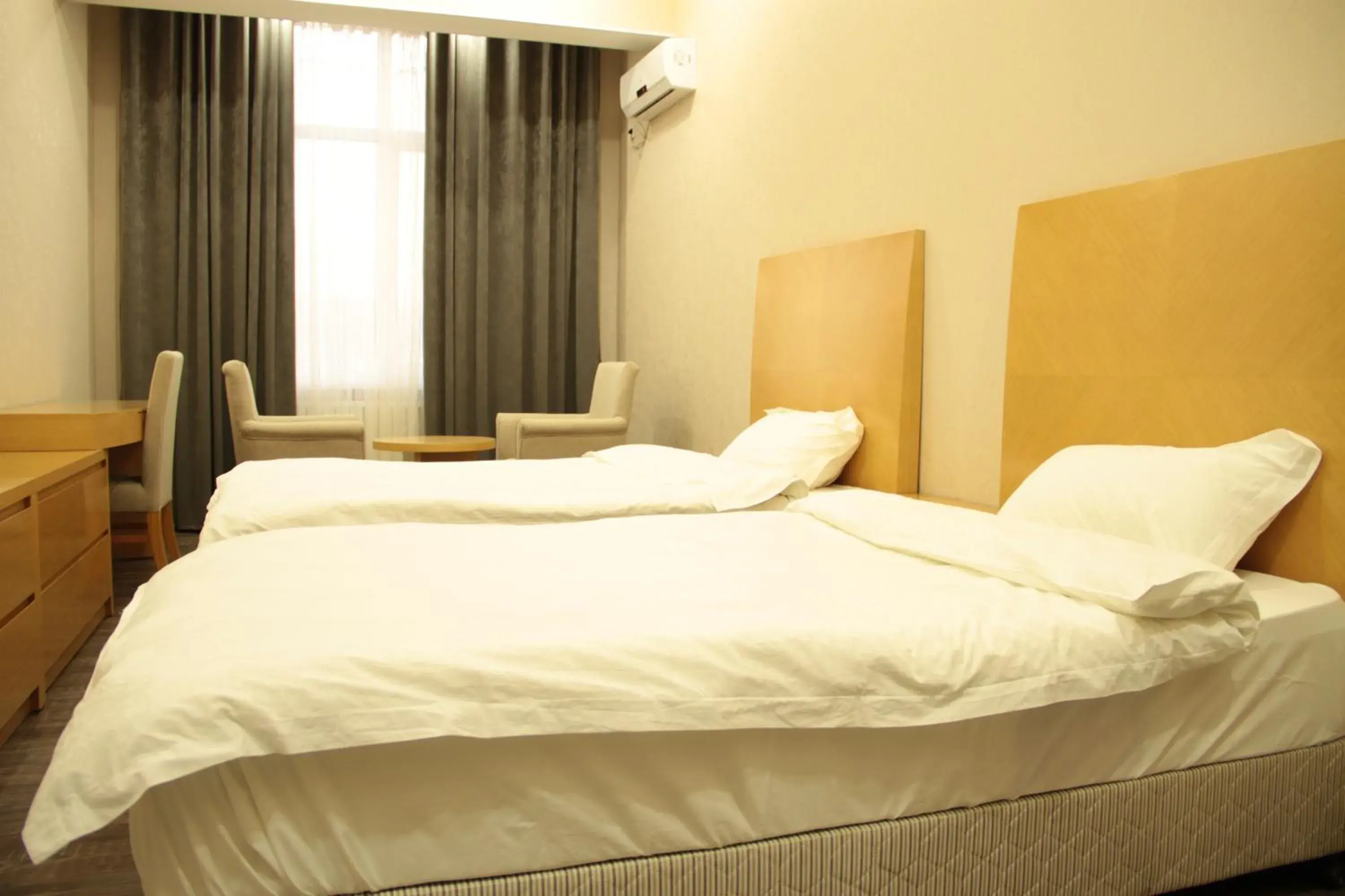 Standard Twin Room in Sunrise Apartments Standard Twin Room in Sunrise Apartments